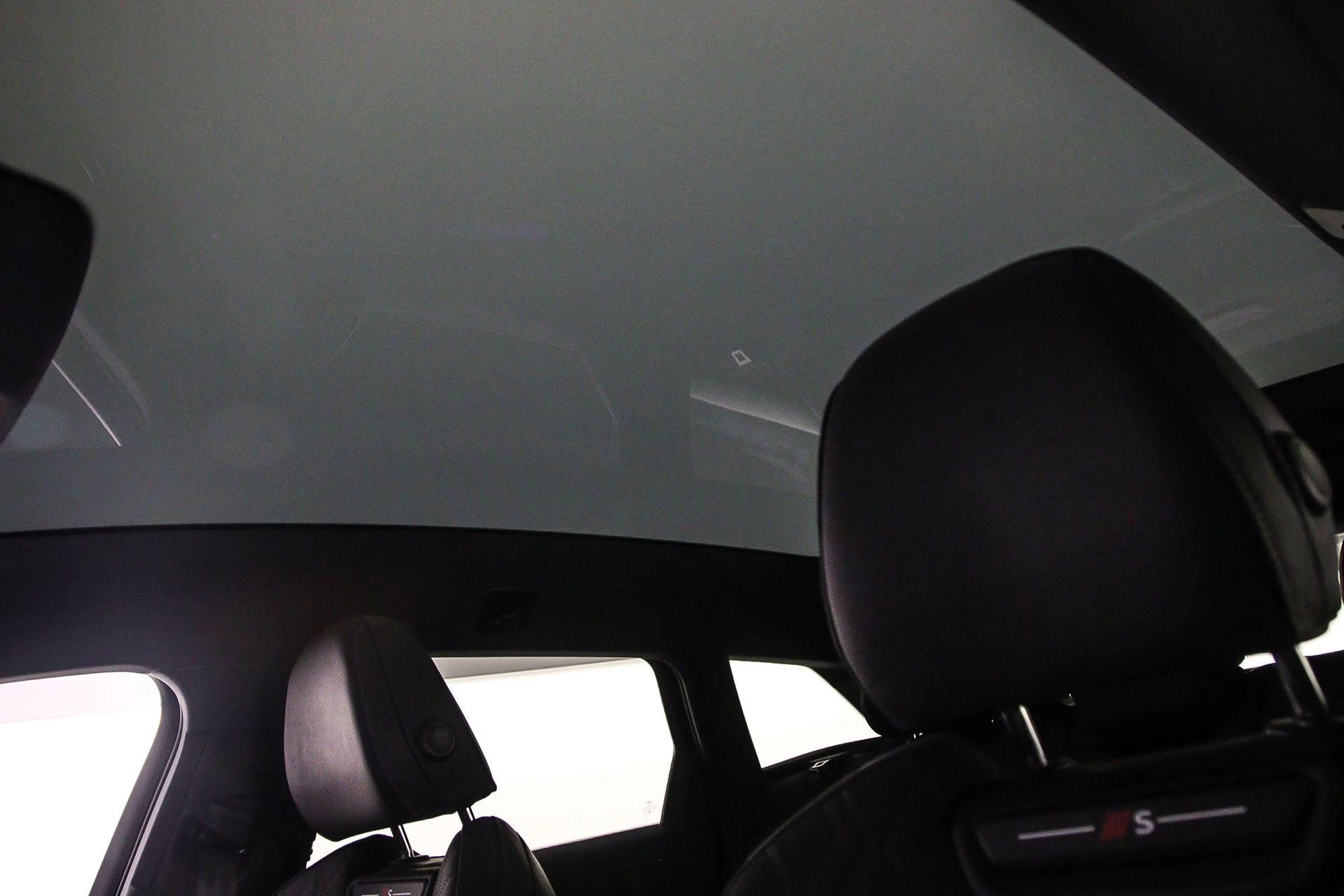 Hoofdafbeelding Audi A6 Avant e-tron