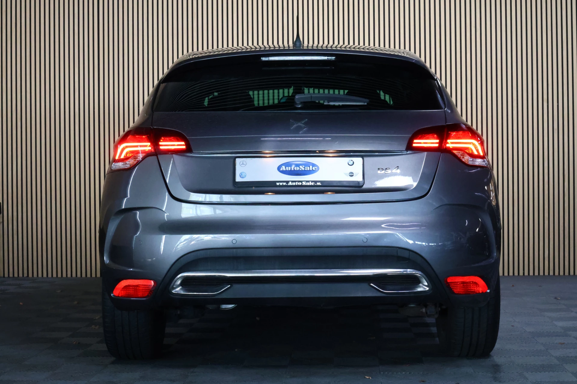 Hoofdafbeelding DS DS 4