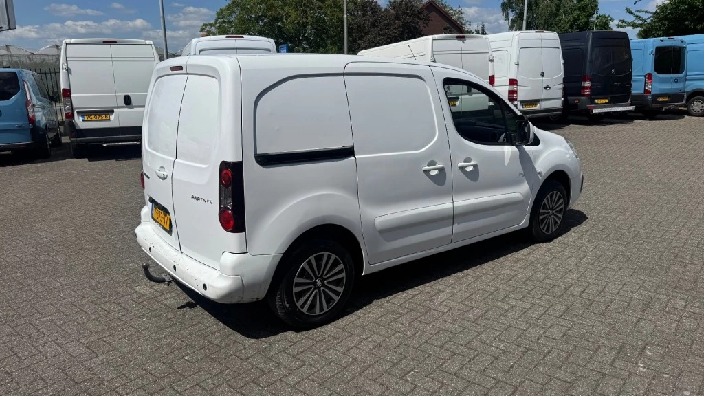 Hoofdafbeelding Peugeot Partner