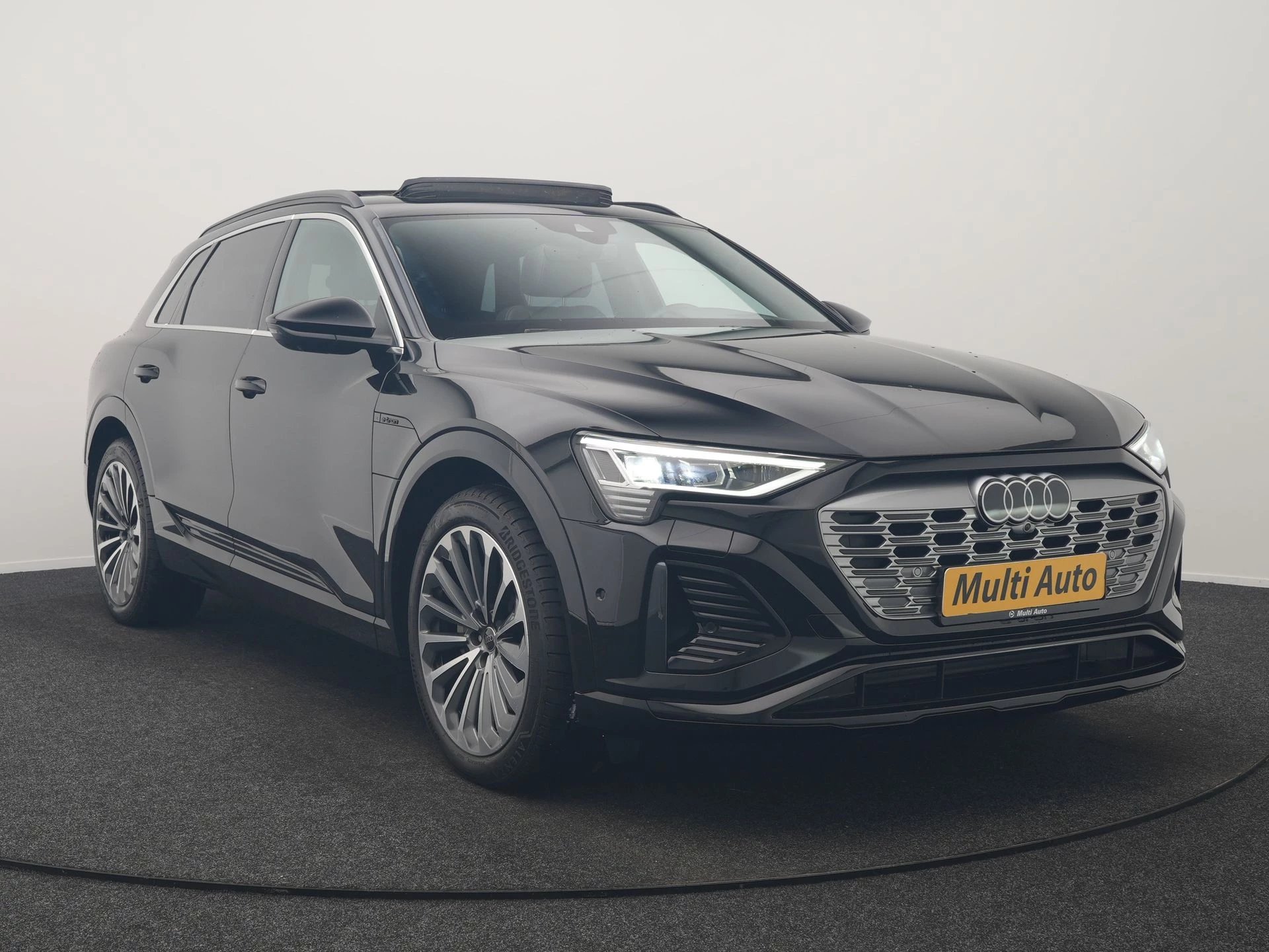 Hoofdafbeelding Audi Q8 e-tron