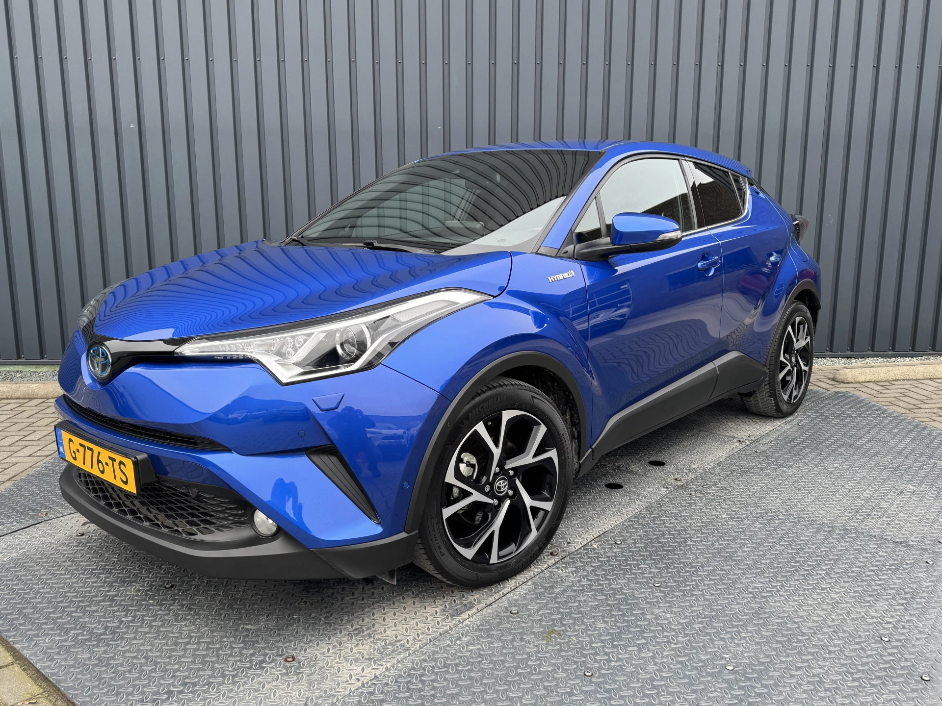 Hoofdafbeelding Toyota C-HR
