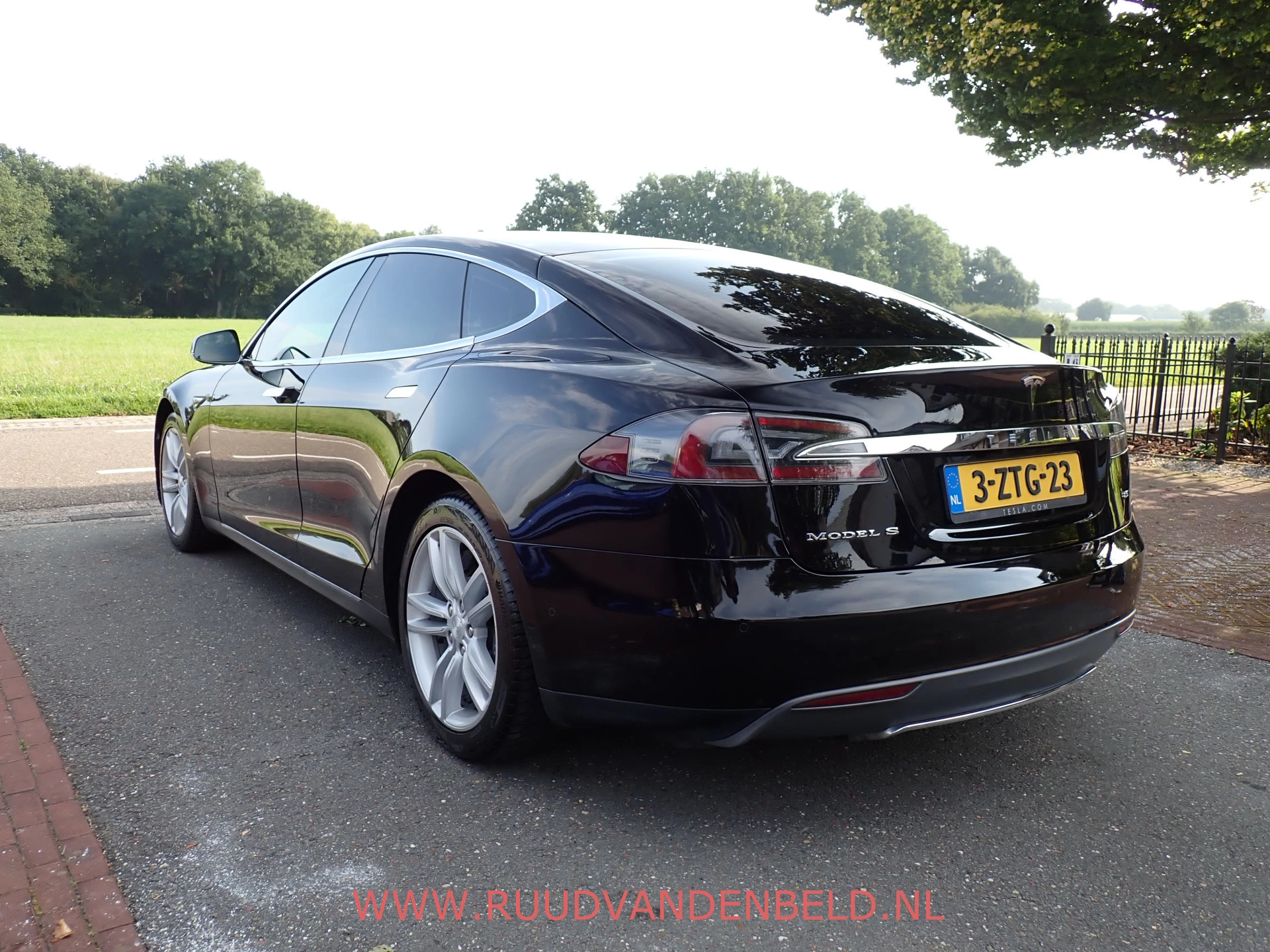 Hoofdafbeelding Tesla Model S