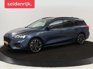 Hoofdafbeelding Ford Focus Ford Focus 1.5 EcoBoost ST Line | Trekhaak | B&O Sound |  Carplay | Navigatie | Full LED | Climate control | Keyless | PDC | Sportstoelen