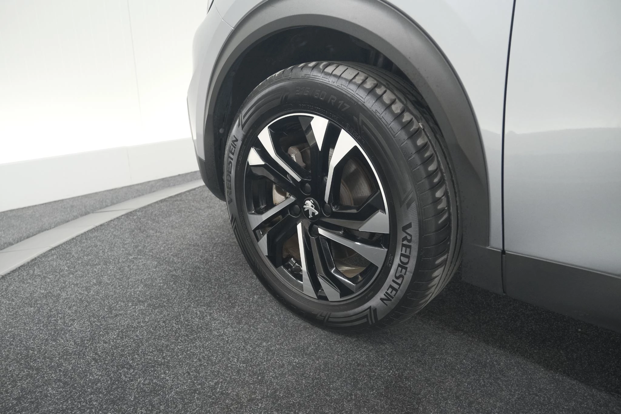 Hoofdafbeelding Peugeot e-2008