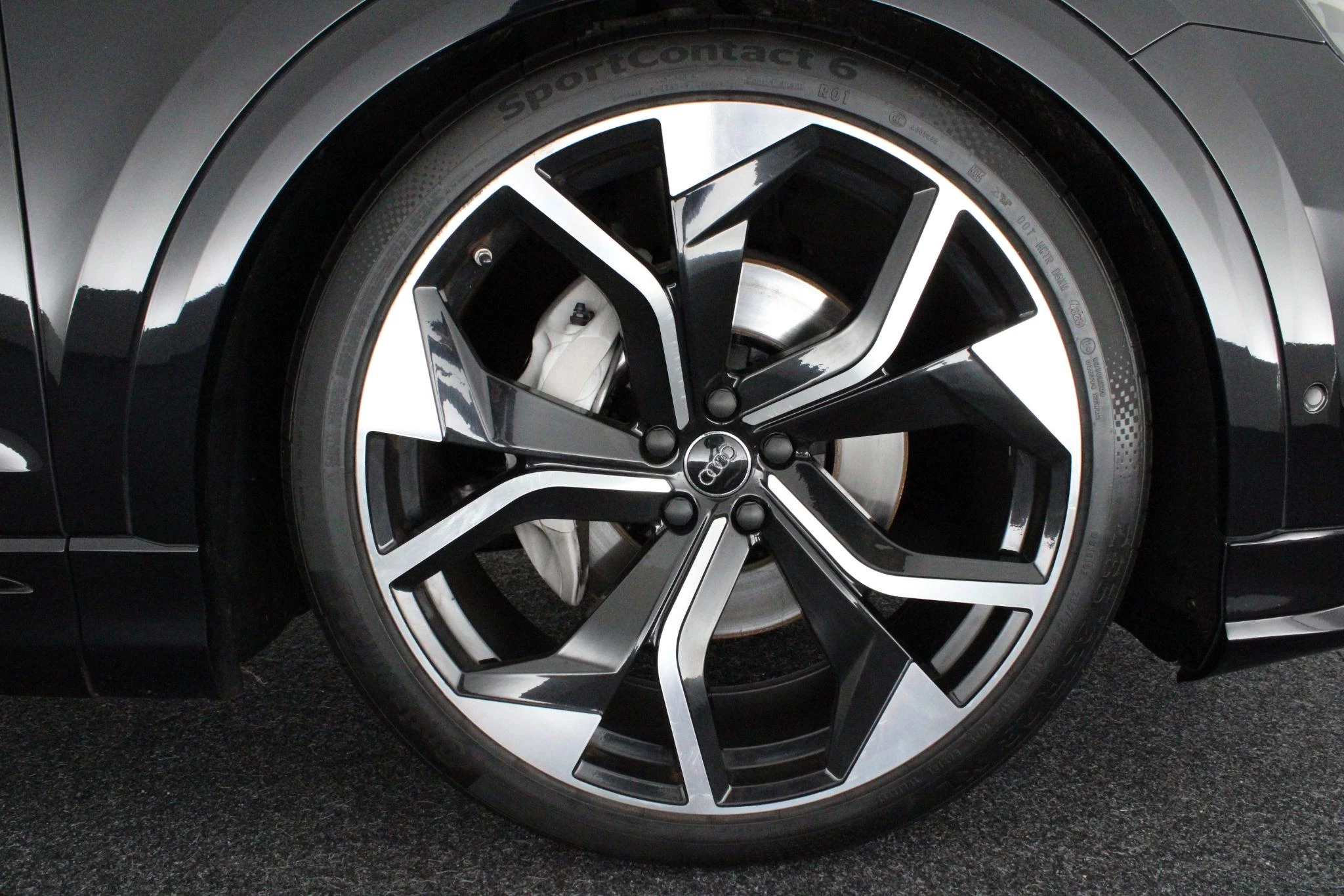 Hoofdafbeelding Audi Q8