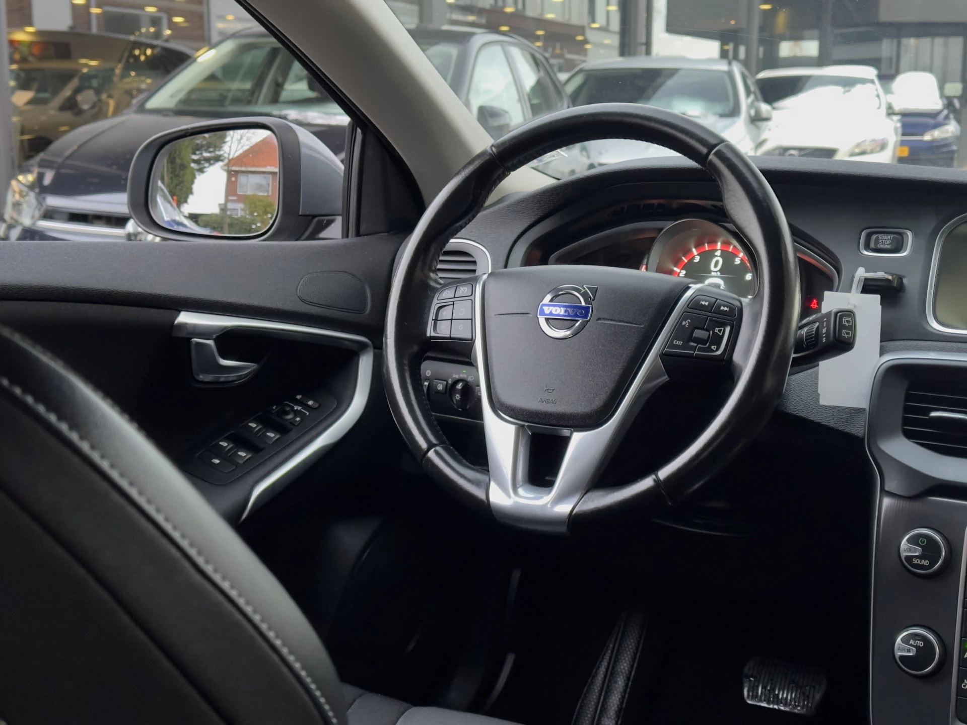 Hoofdafbeelding Volvo V40