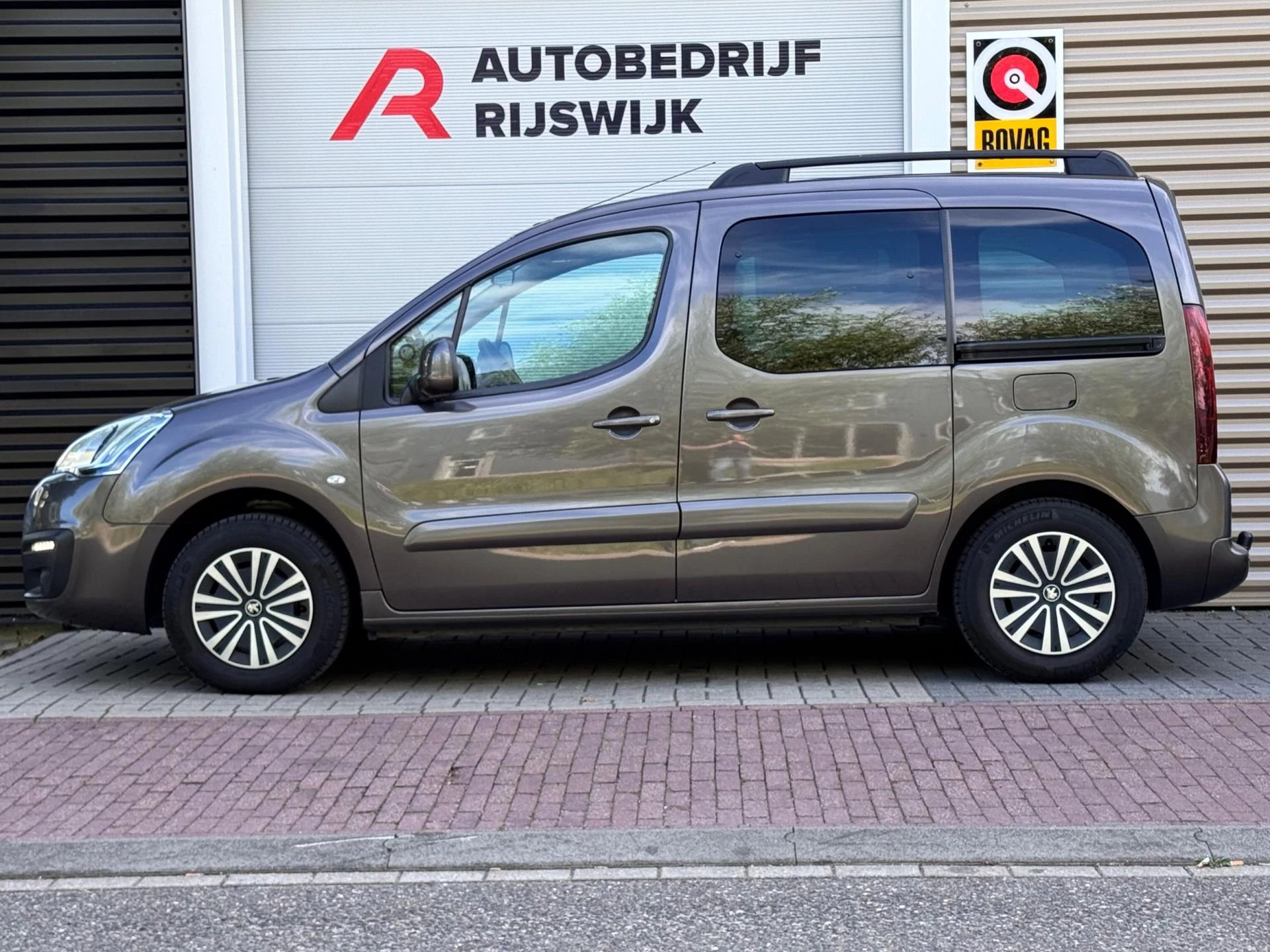 Hoofdafbeelding Peugeot Partner