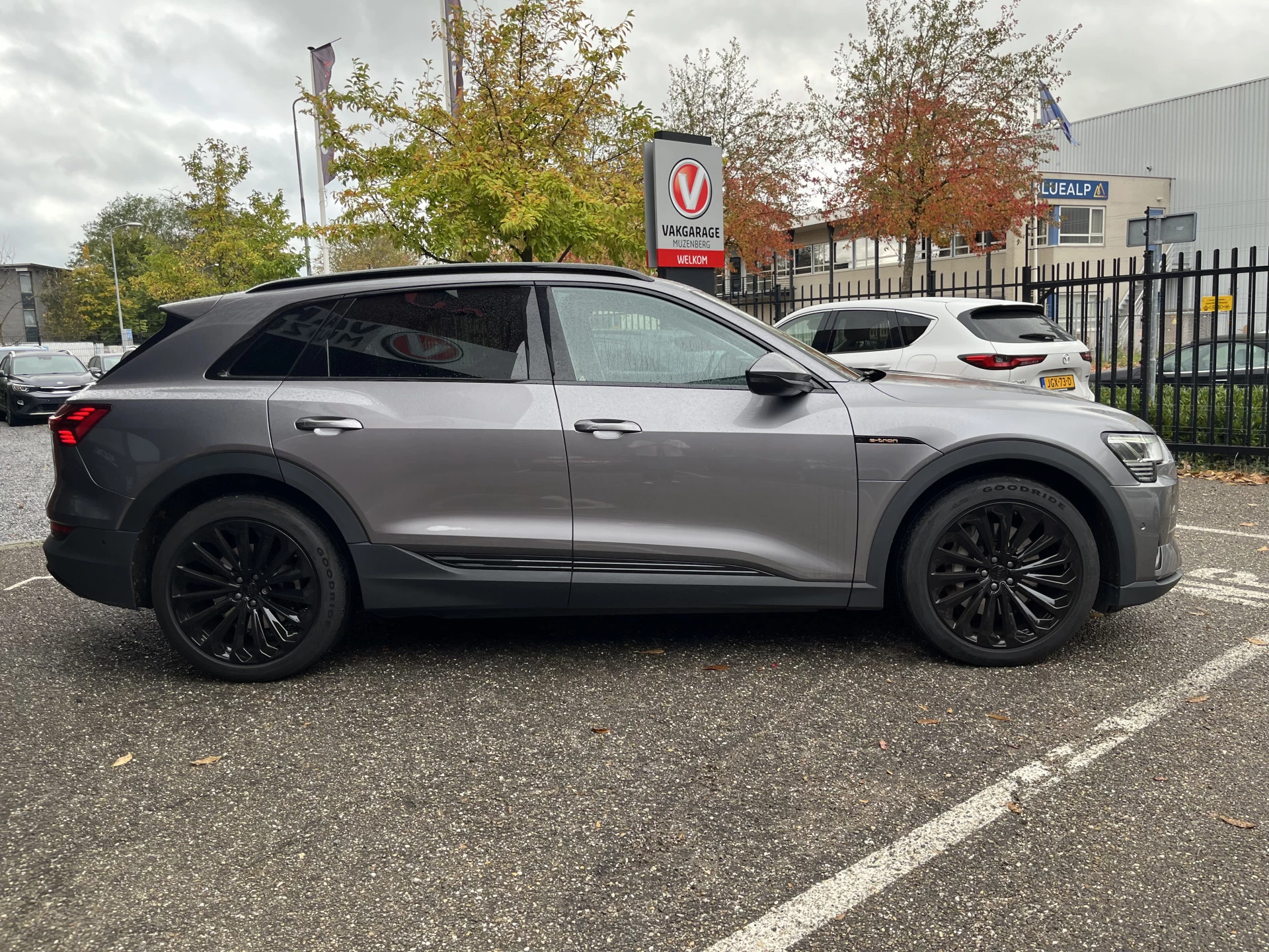 Hoofdafbeelding Audi e-tron