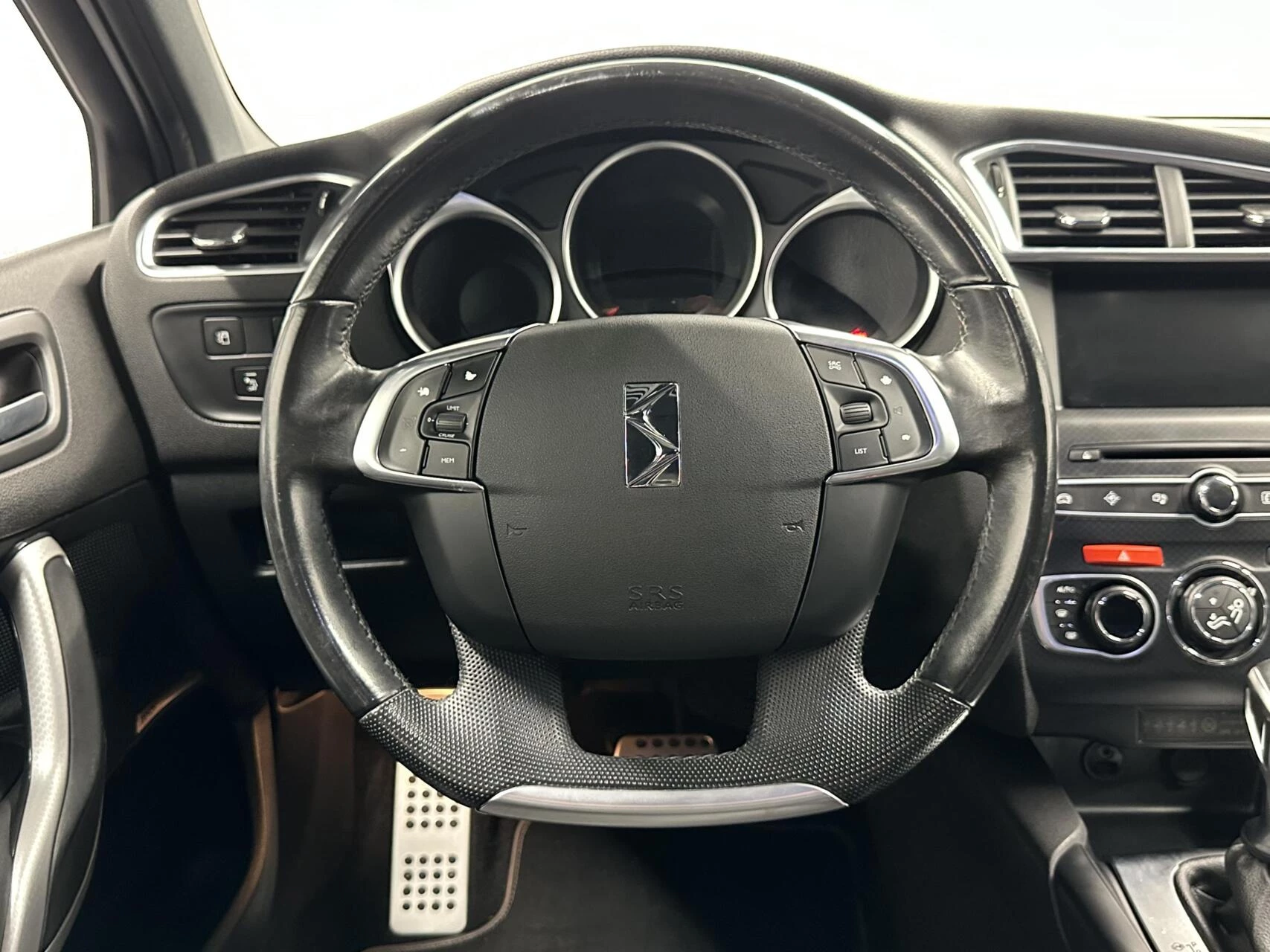 Hoofdafbeelding DS DS 4