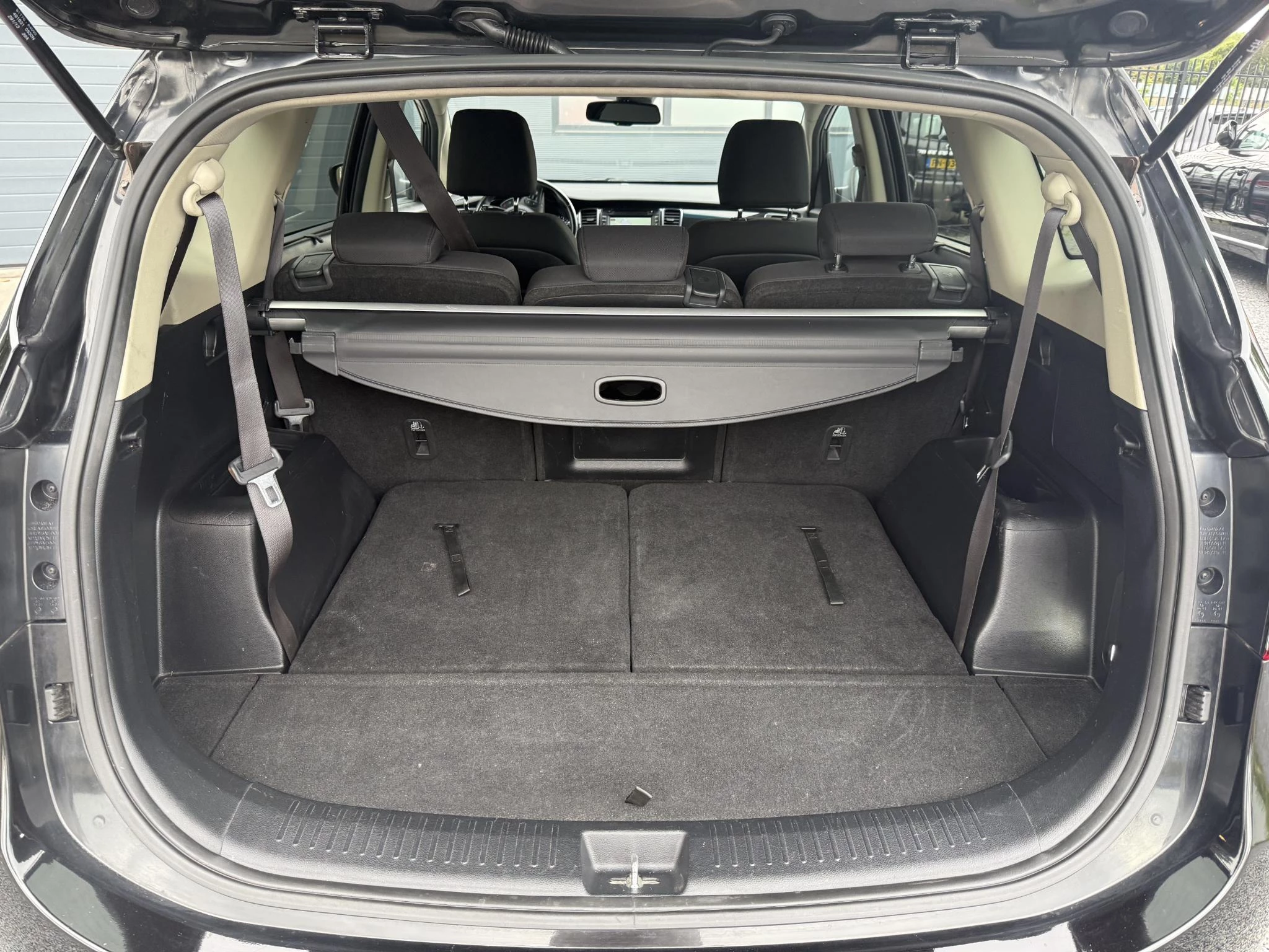 Hoofdafbeelding Kia Carens