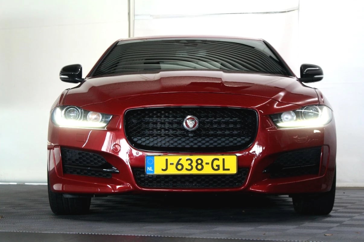 Hoofdafbeelding Jaguar XE