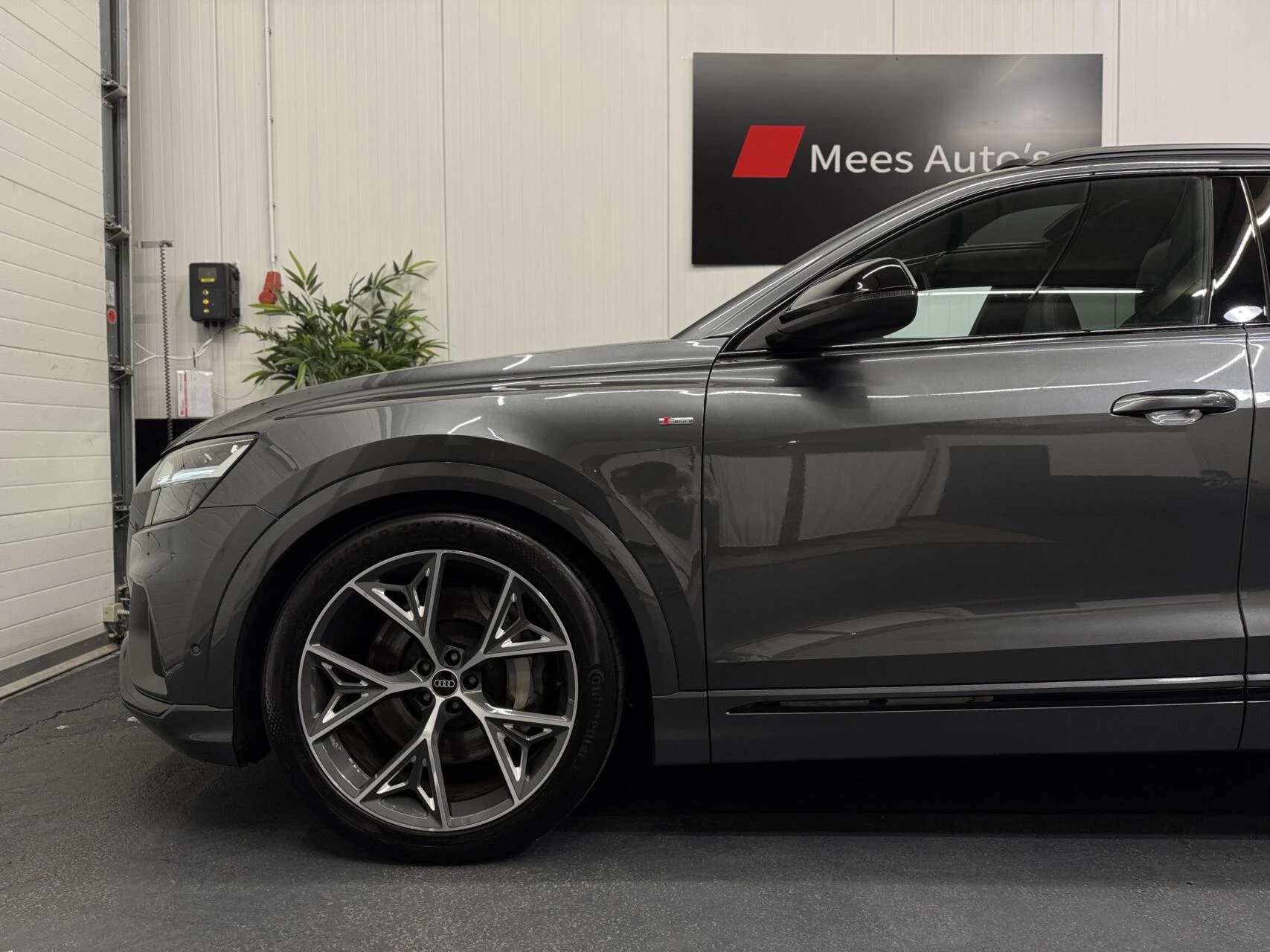 Hoofdafbeelding Audi Q8