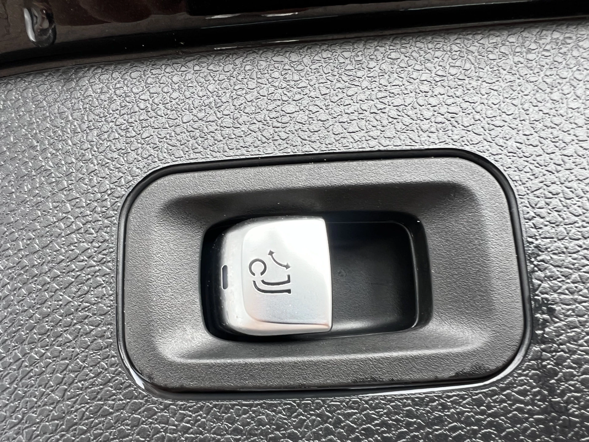 Hoofdafbeelding Mercedes-Benz EQC