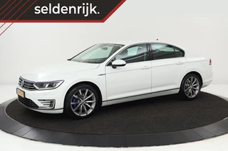 Volkswagen Passat 1.4 TSI GTE | Carplay | Trekhaak | Full LED |  Navigatie | Comfortstoelen | Climate control | PDC | Cruise control | Bluetooth