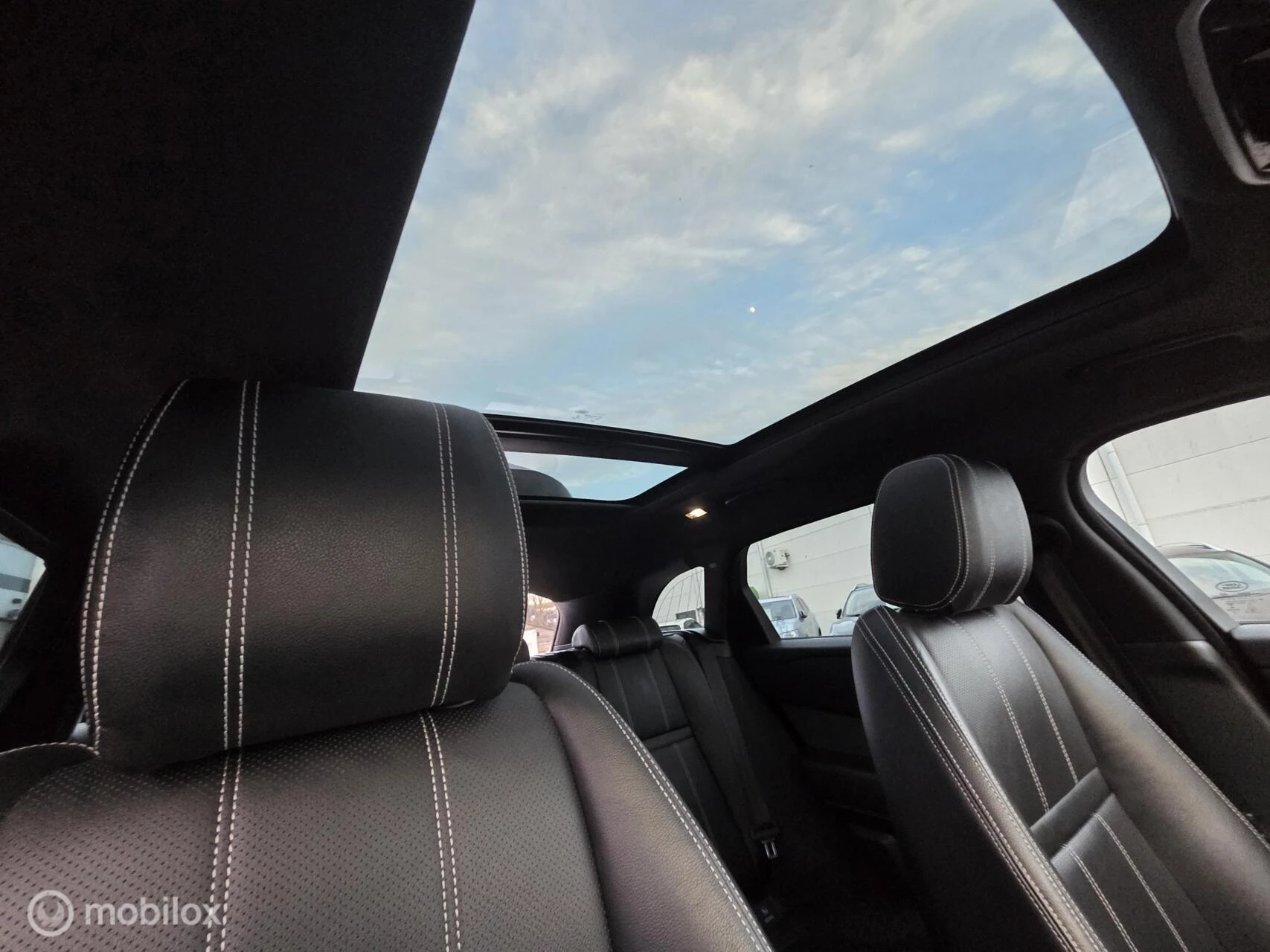 Hoofdafbeelding Land Rover Range Rover Velar