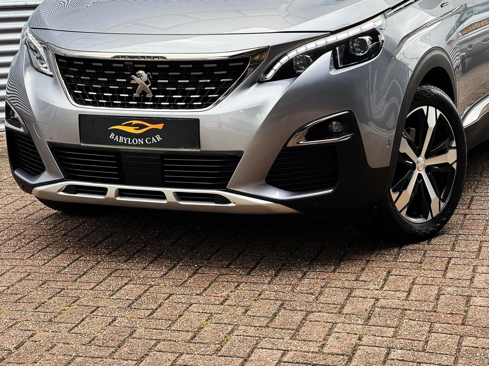 Hoofdafbeelding Peugeot 5008