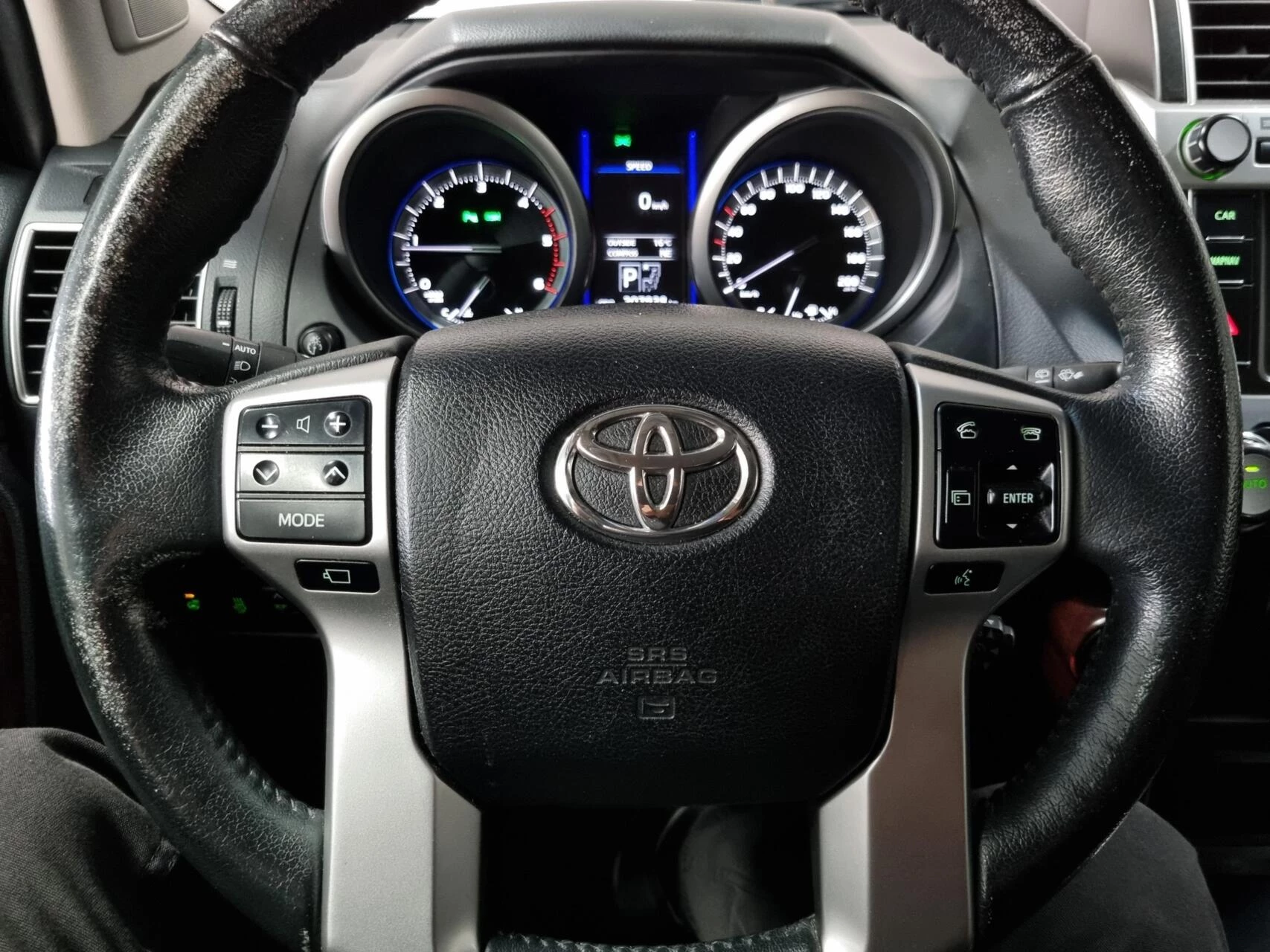 Hoofdafbeelding Toyota Land Cruiser