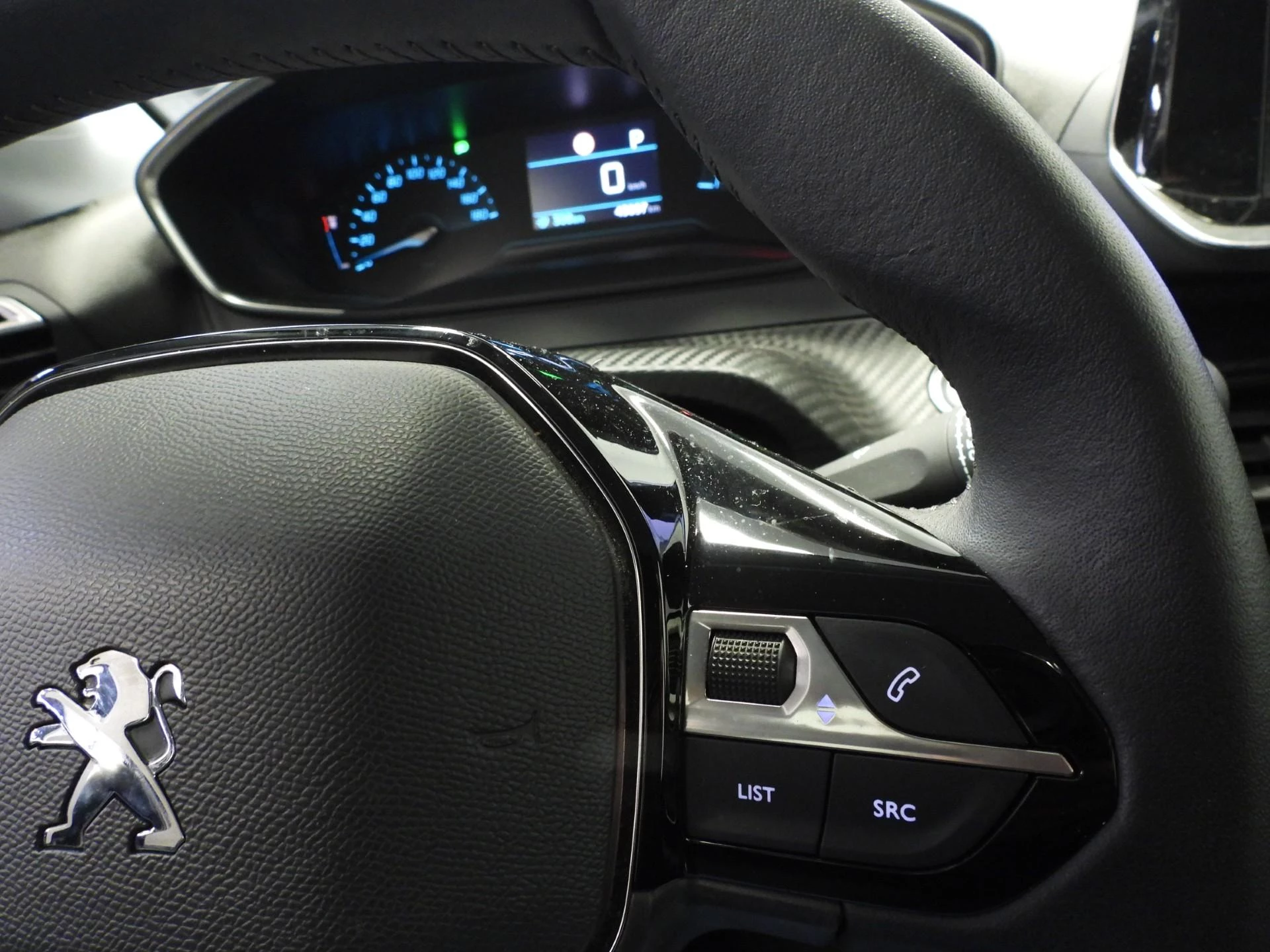 Hoofdafbeelding Peugeot e-208