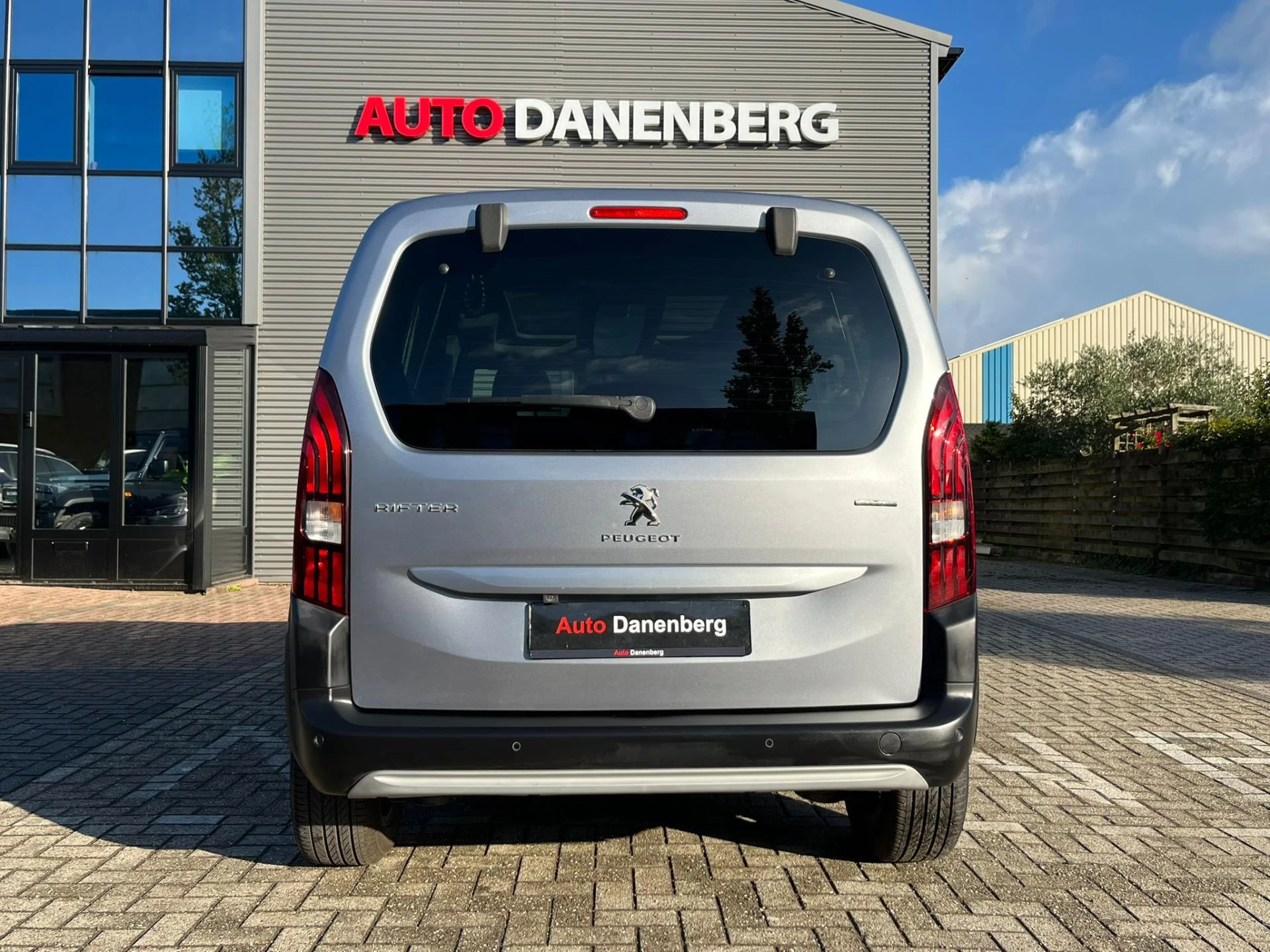 Hoofdafbeelding Peugeot Rifter
