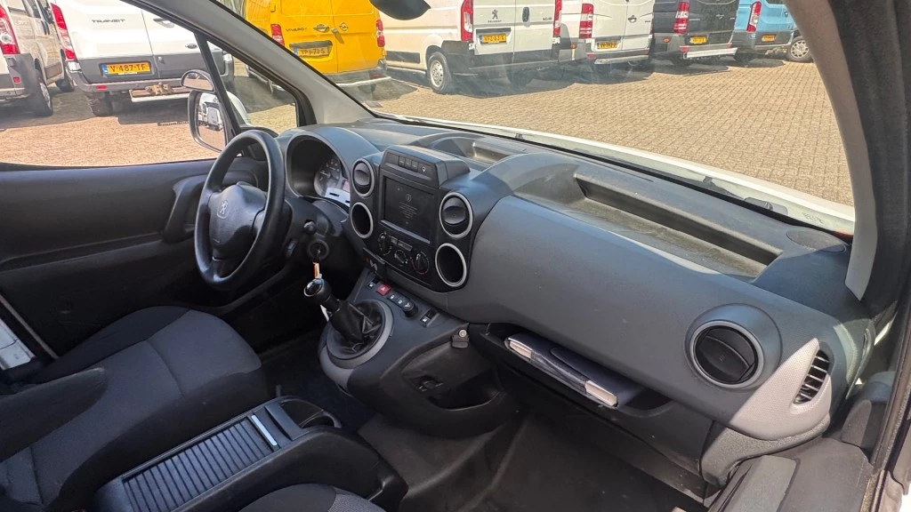 Hoofdafbeelding Peugeot Partner