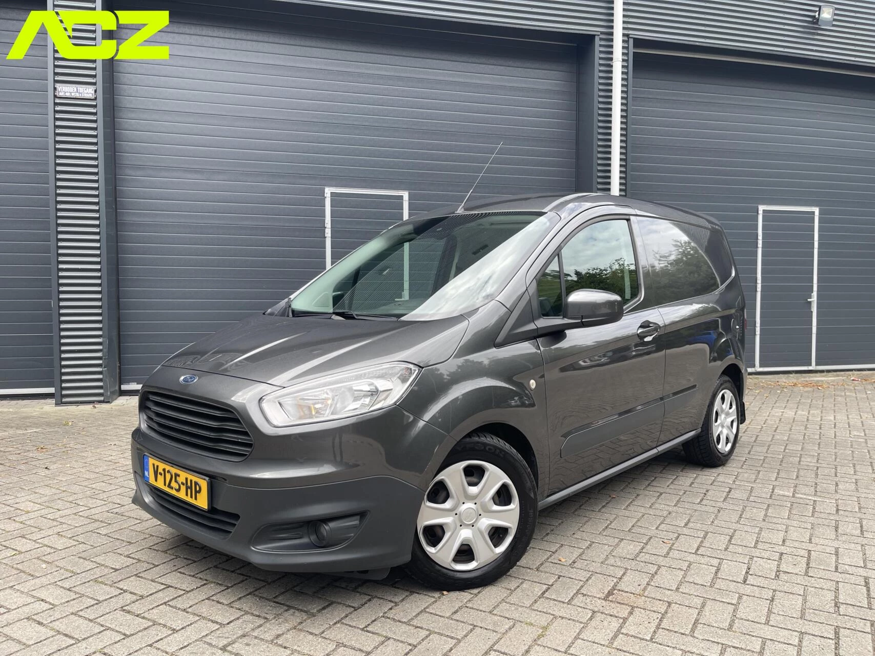 Hoofdafbeelding Ford Transit Courier