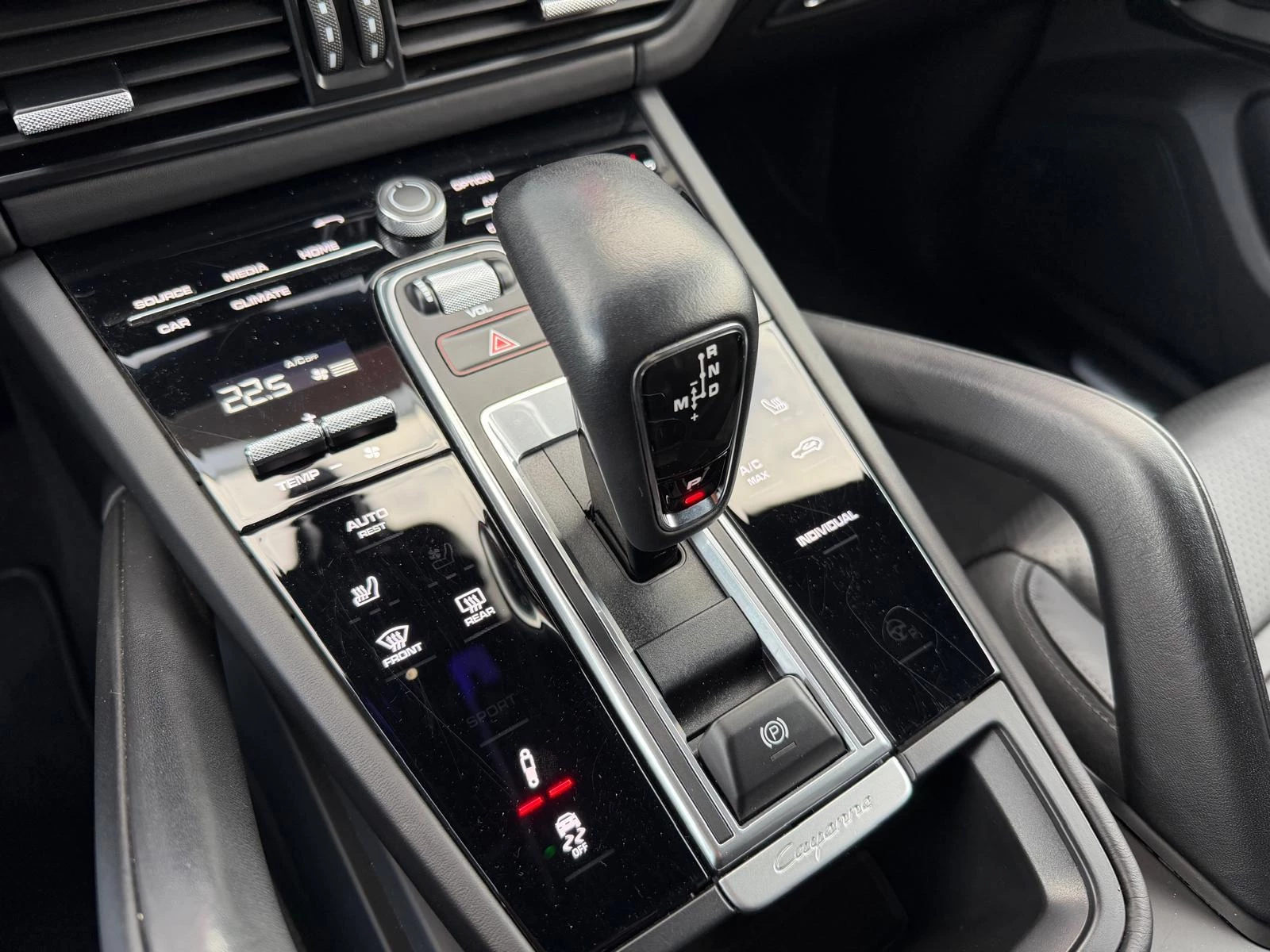 Hoofdafbeelding Porsche Cayenne