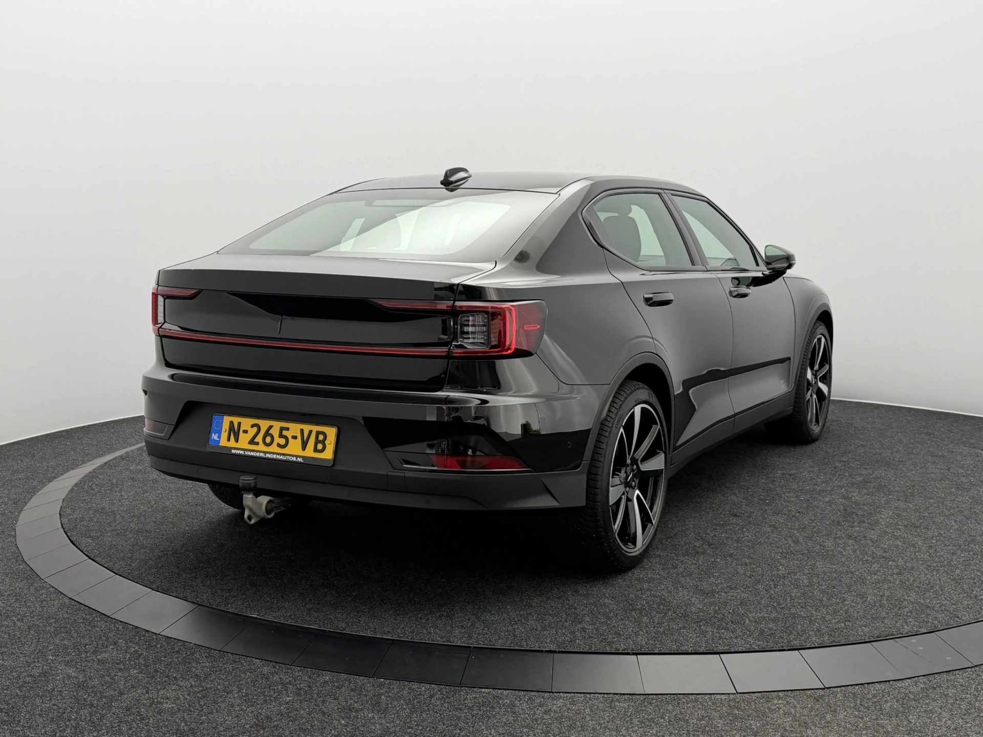 Hoofdafbeelding Polestar 2