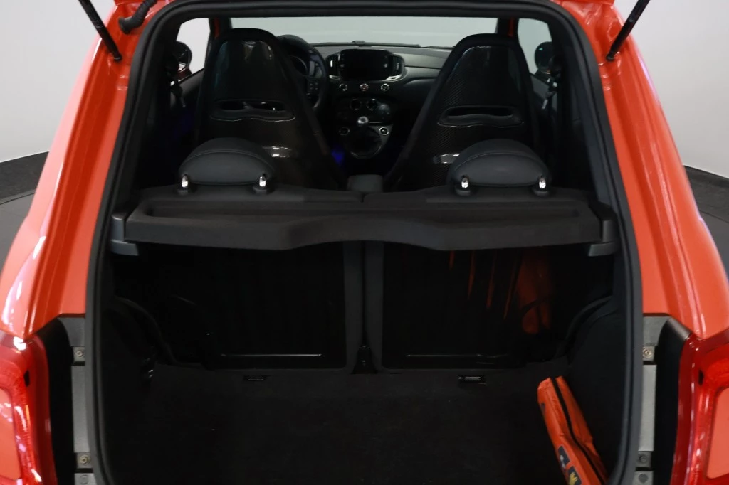 Hoofdafbeelding Abarth 695