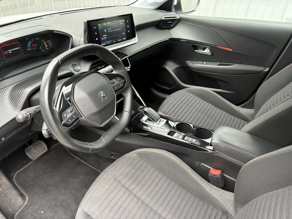 Hoofdafbeelding Peugeot e-208