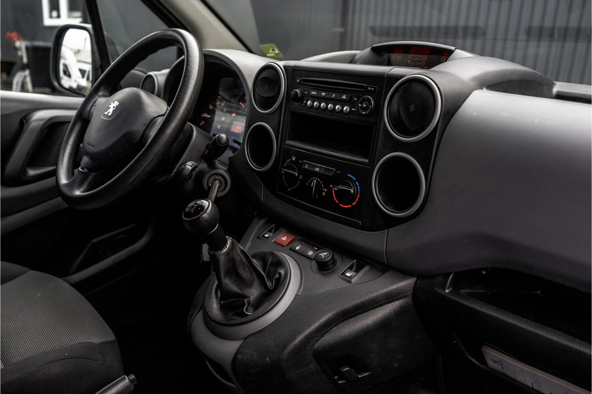 Hoofdafbeelding Peugeot Partner