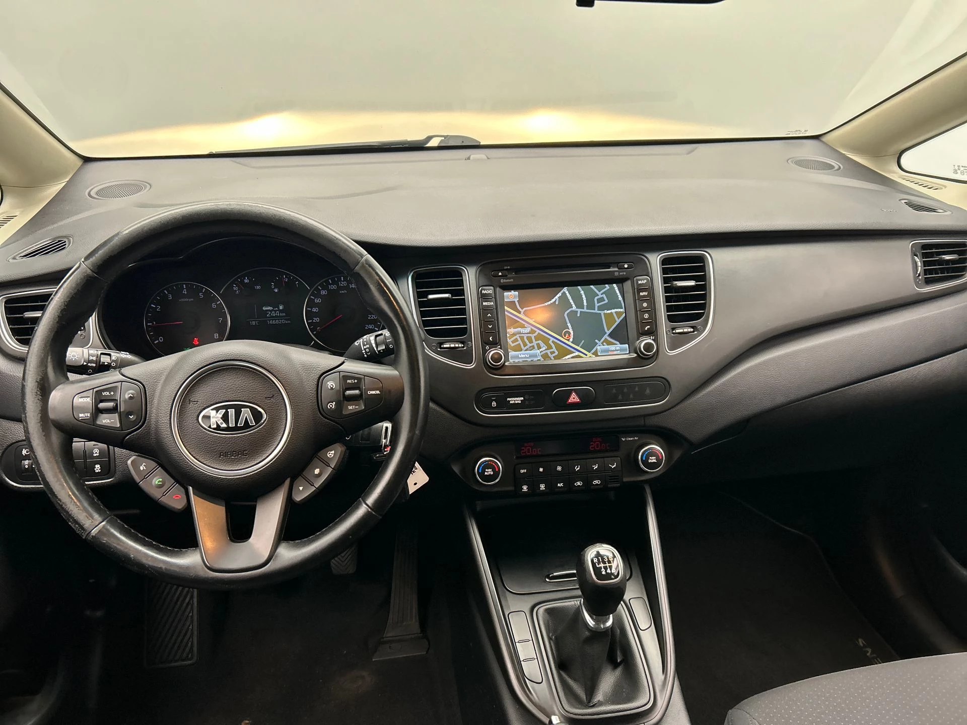 Hoofdafbeelding Kia Carens