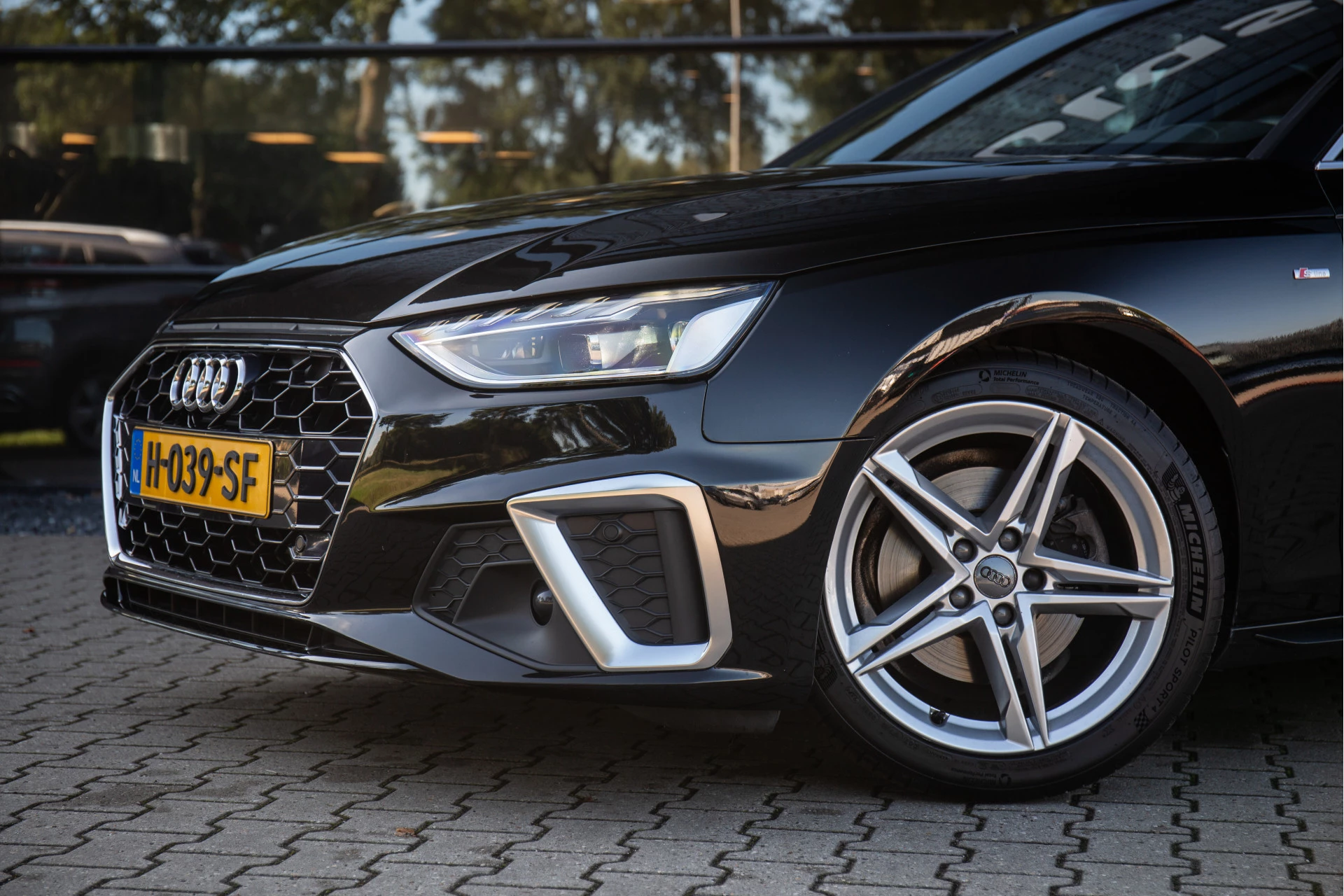 Hoofdafbeelding Audi A4