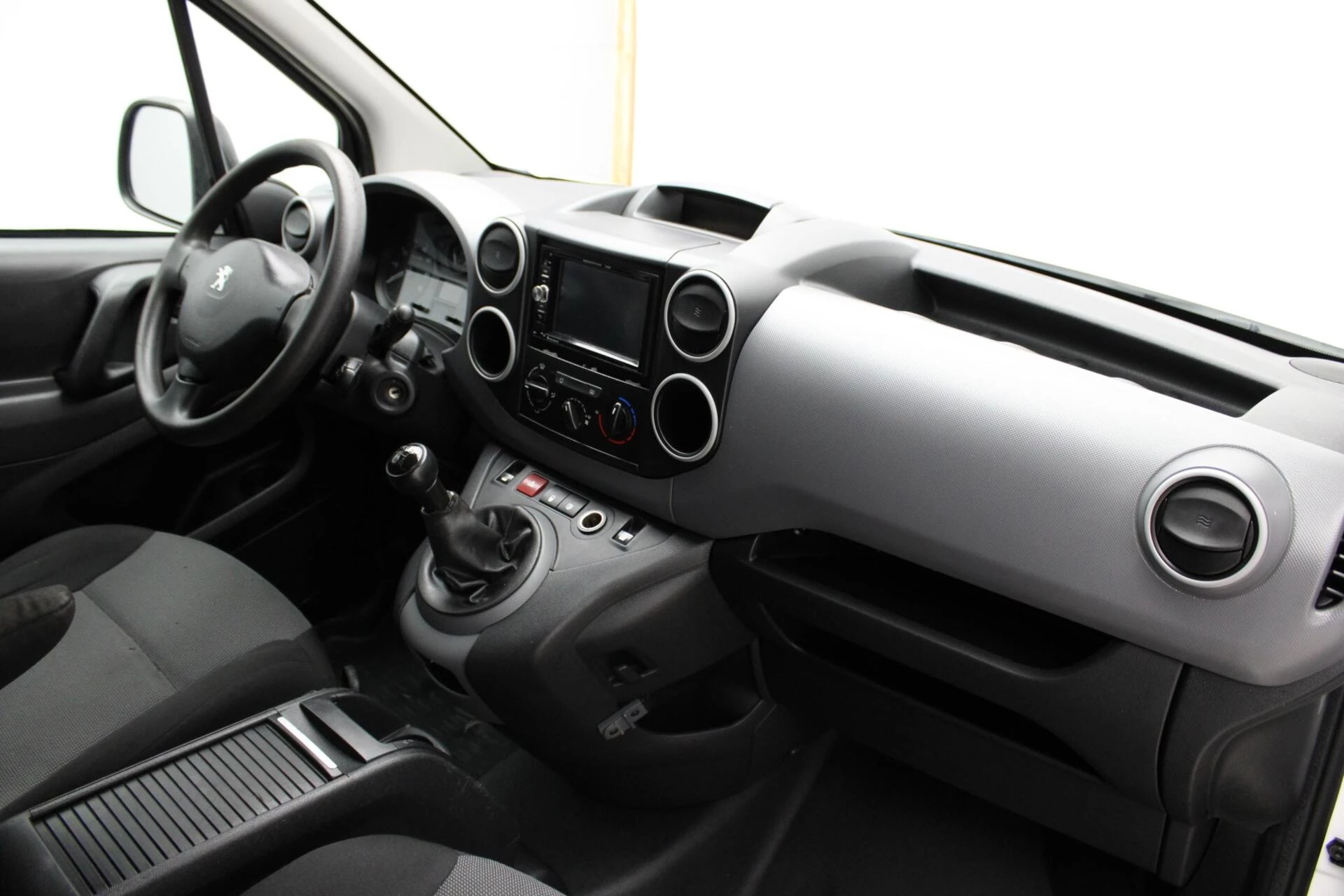 Hoofdafbeelding Peugeot Partner