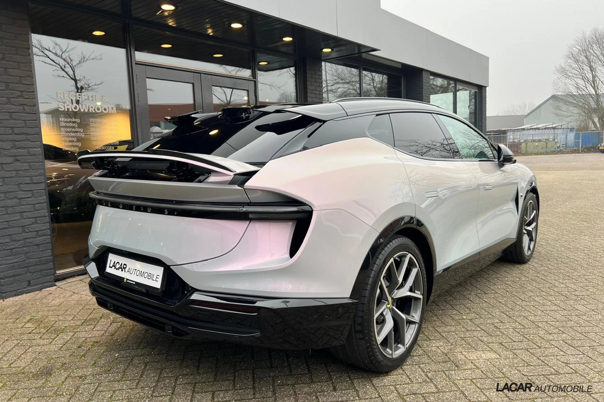 Hoofdafbeelding Lotus Eletre