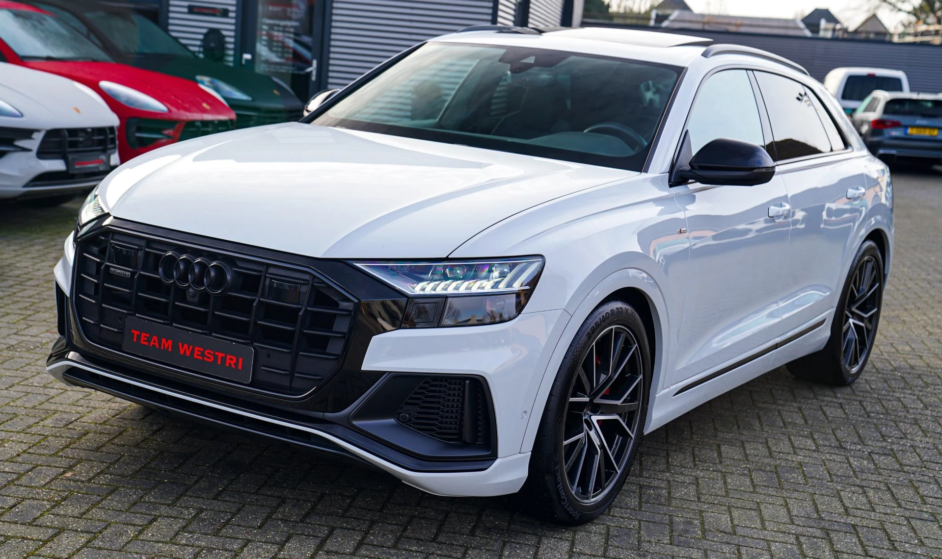 Hoofdafbeelding Audi Q8