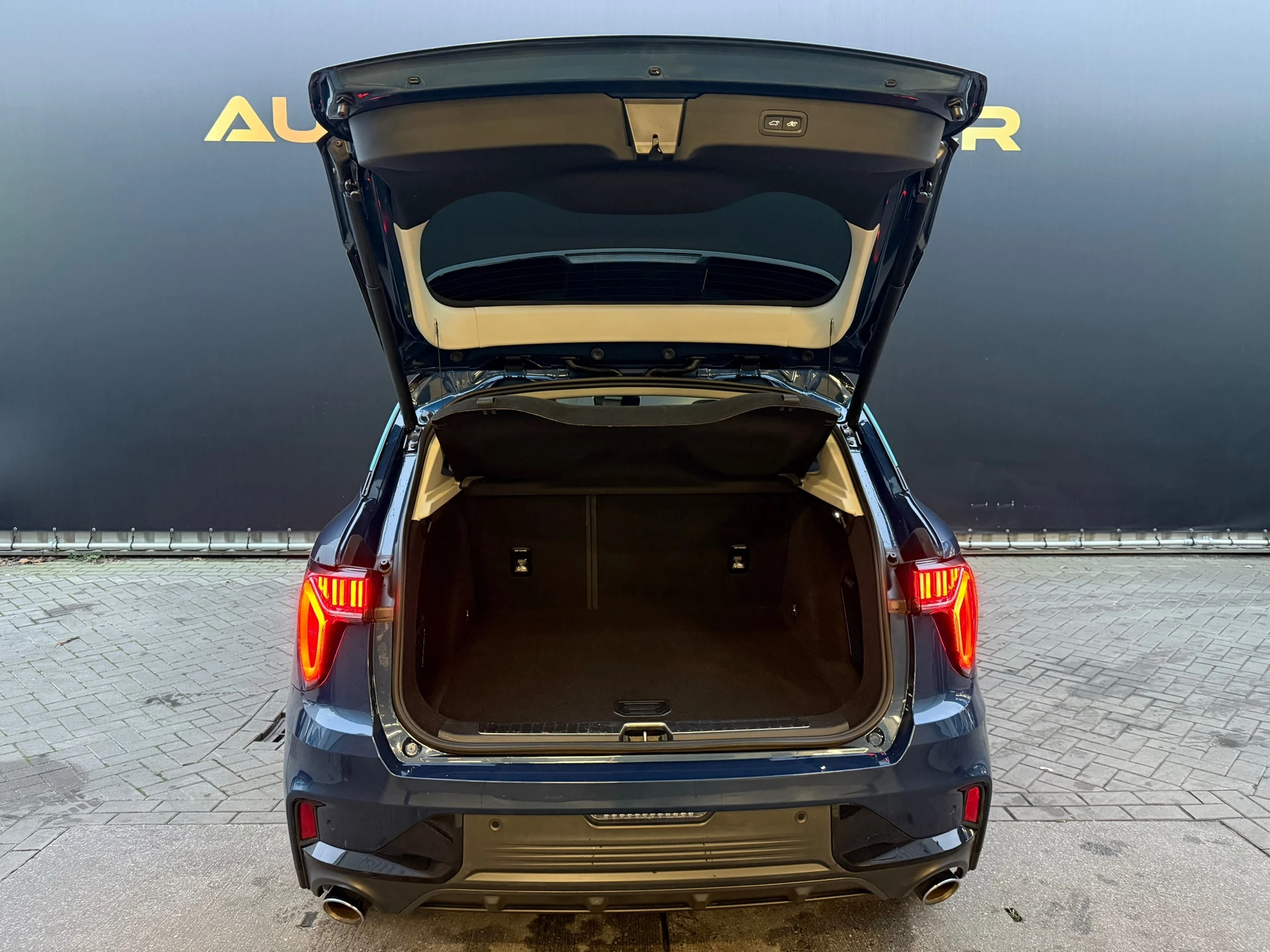 Hoofdafbeelding Lynk & Co 01