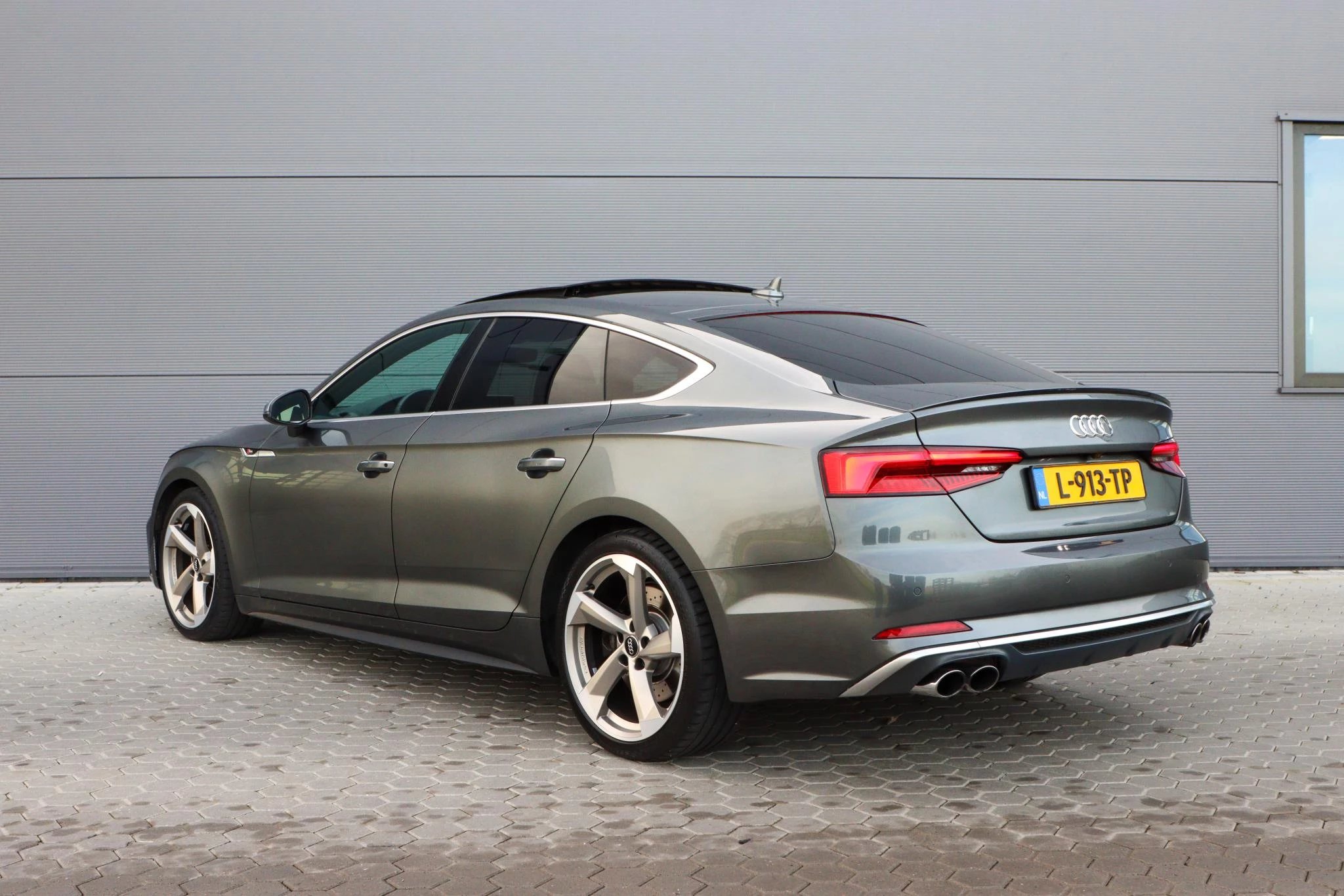 Hoofdafbeelding Audi S5