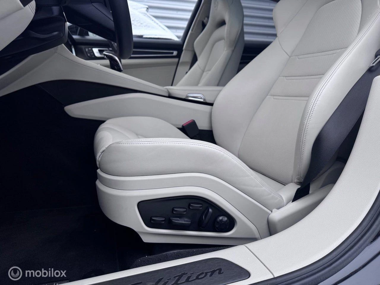 Hoofdafbeelding Porsche Panamera