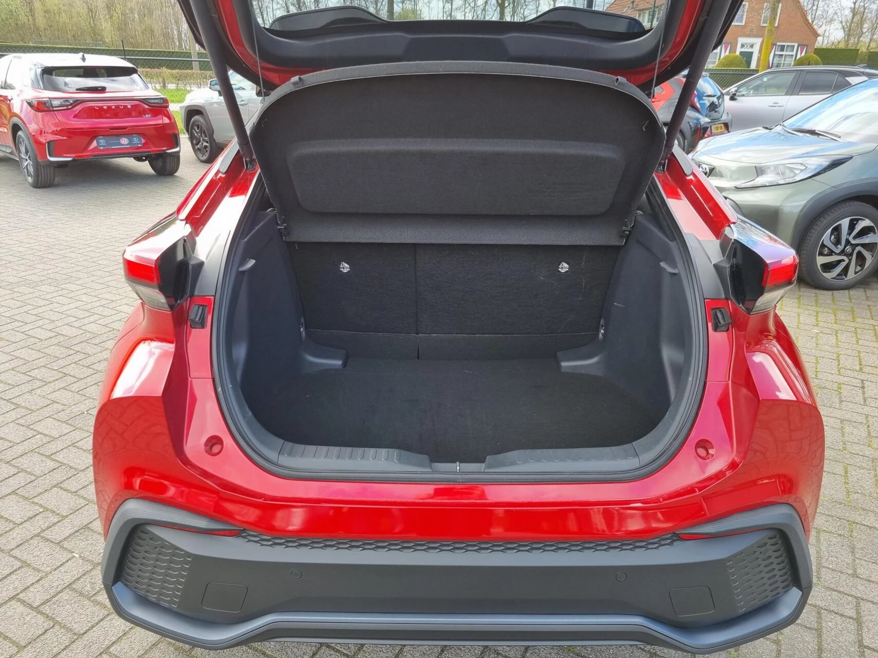 Hoofdafbeelding Toyota C-HR