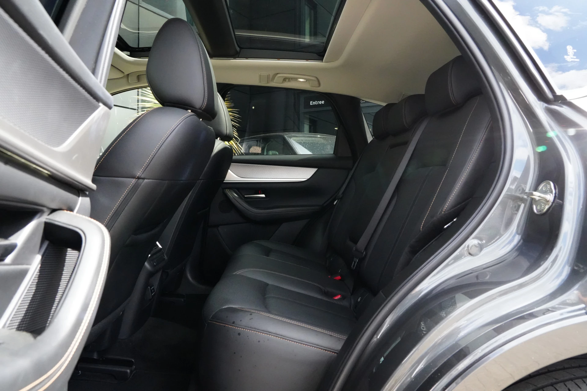 Hoofdafbeelding Mazda CX-60