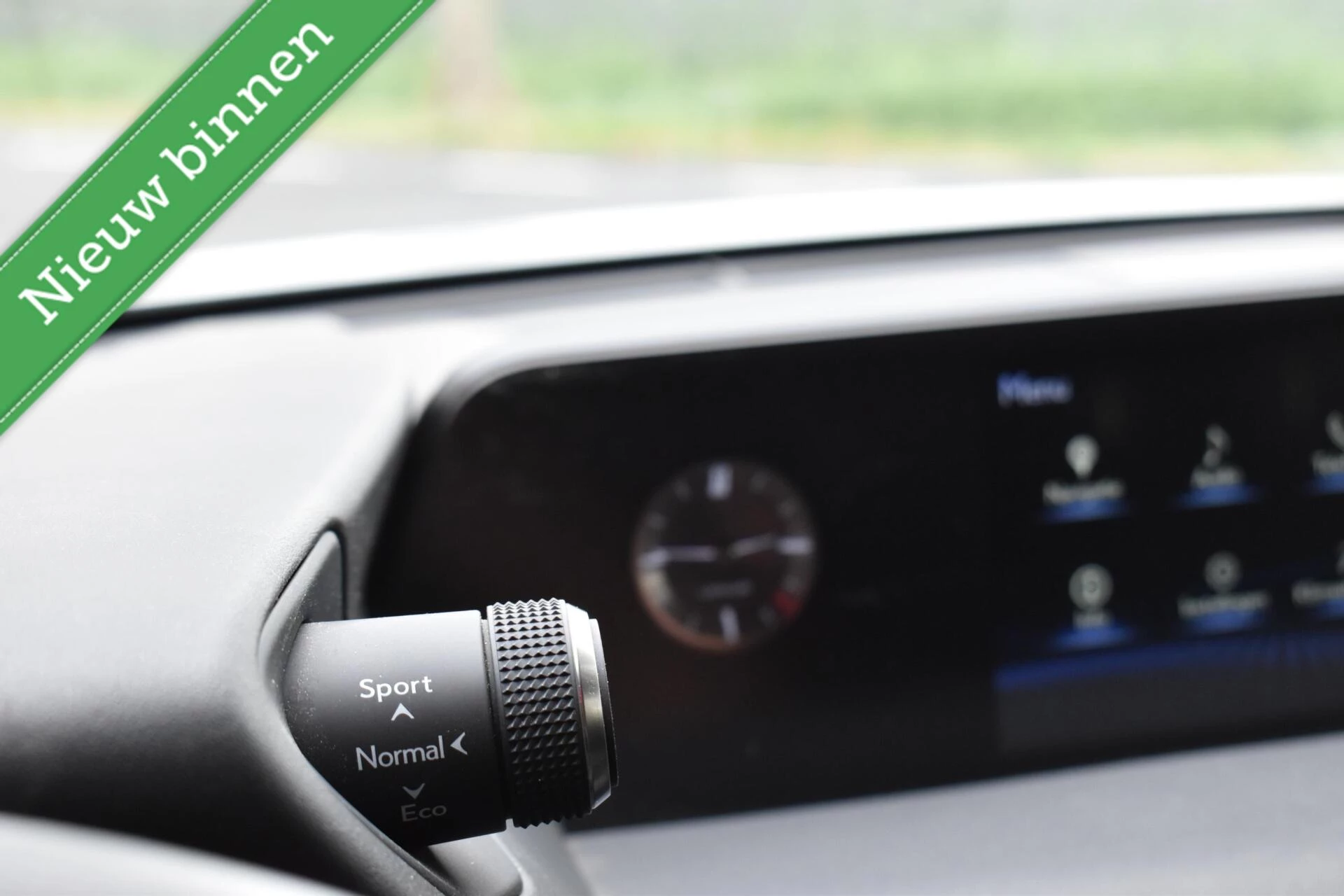 Hoofdafbeelding Lexus UX