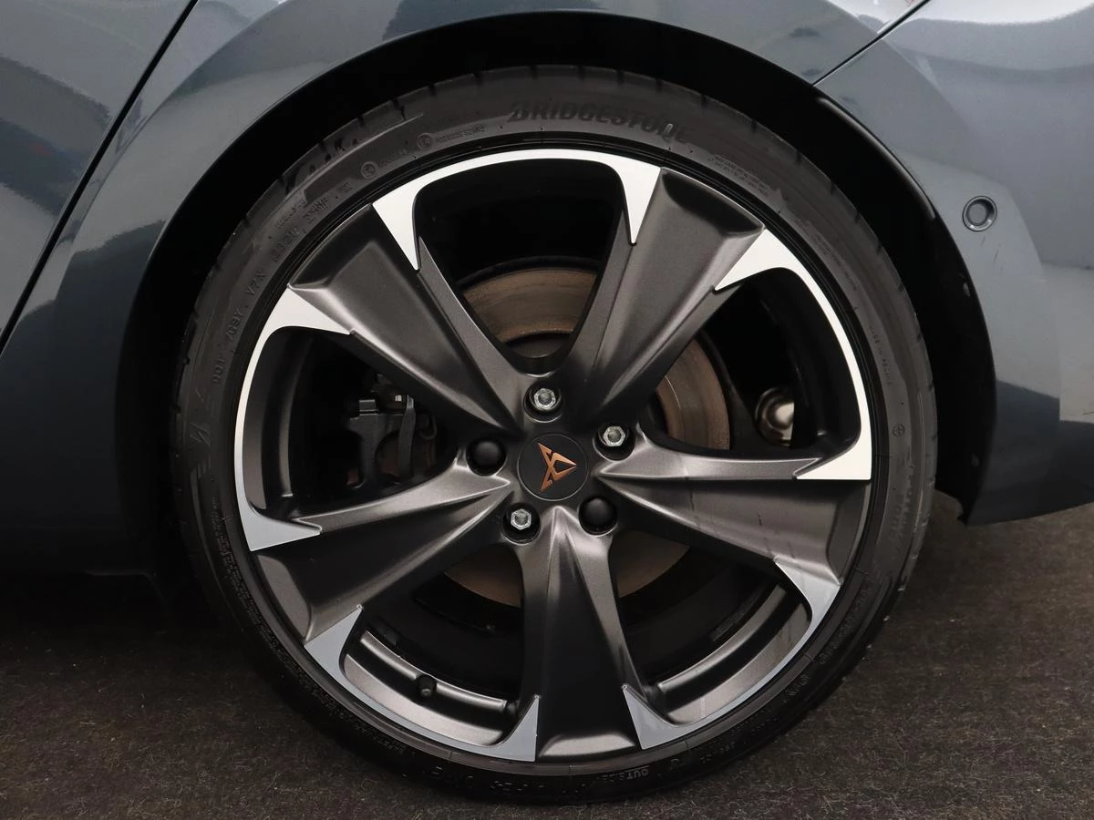 Hoofdafbeelding CUPRA Leon