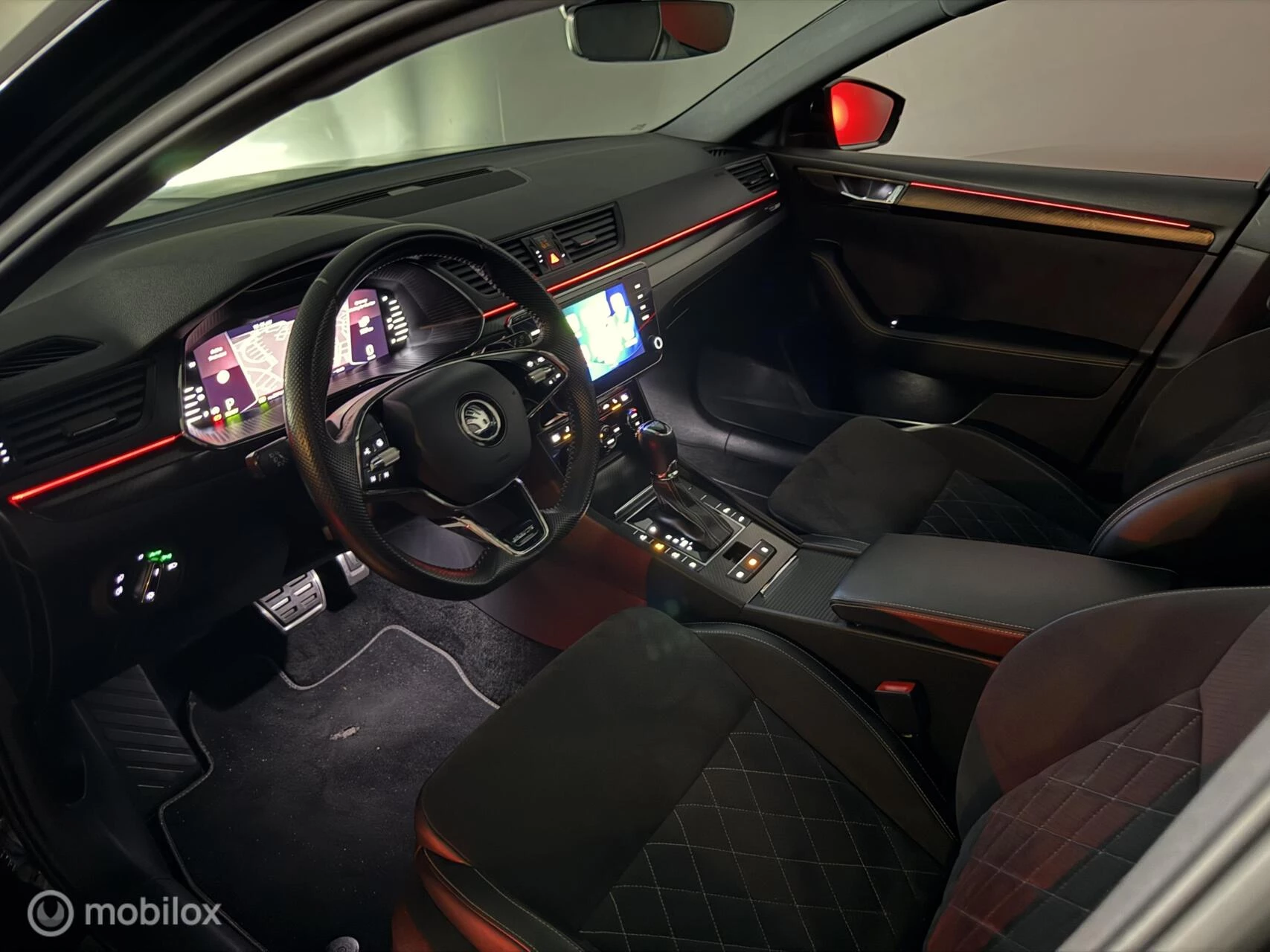 Hoofdafbeelding Škoda Superb