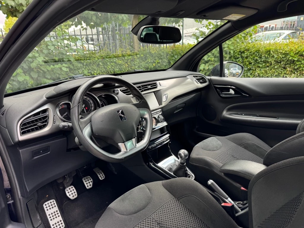 Hoofdafbeelding DS DS 3
