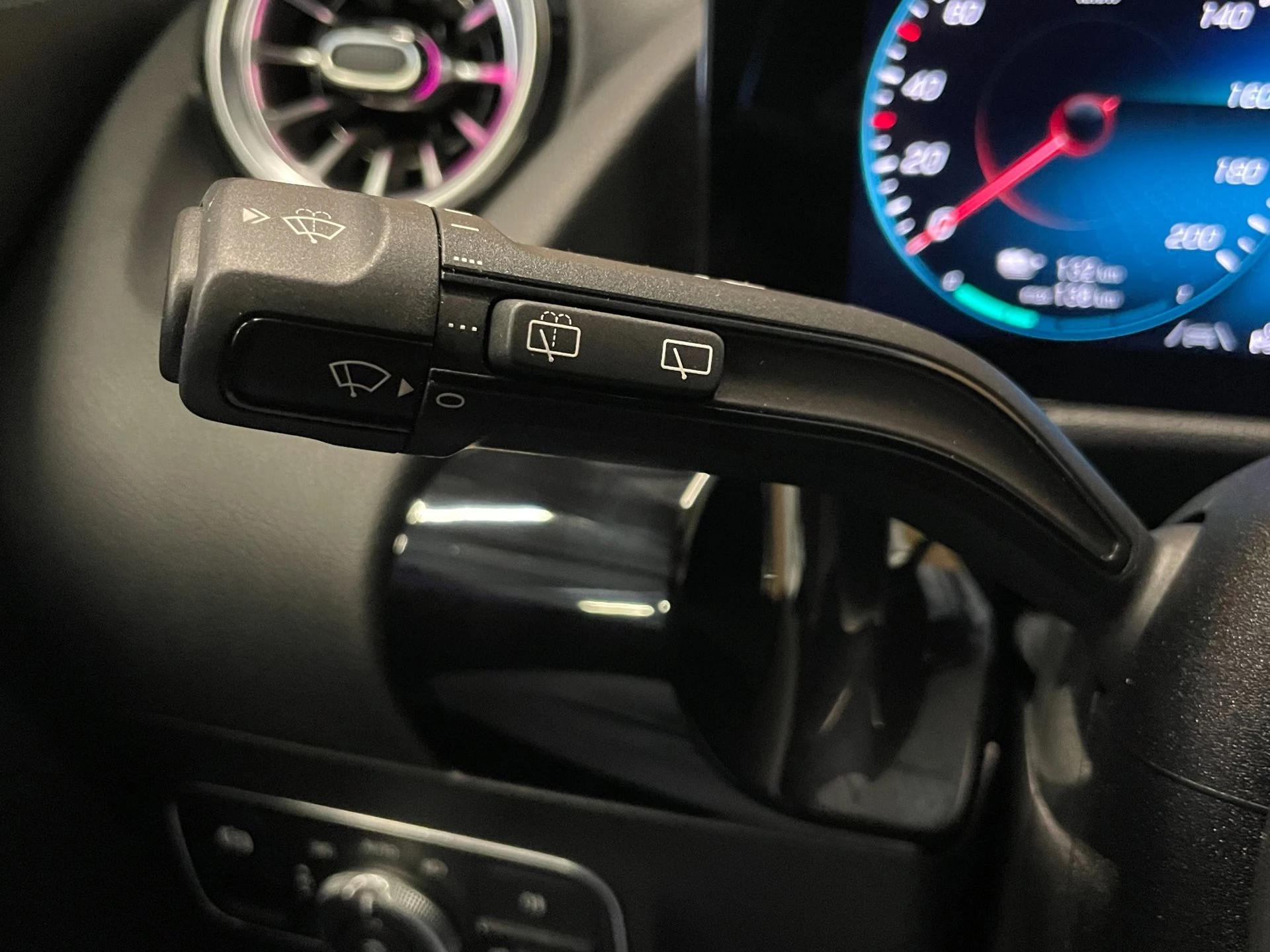 Hoofdafbeelding Mercedes-Benz EQA