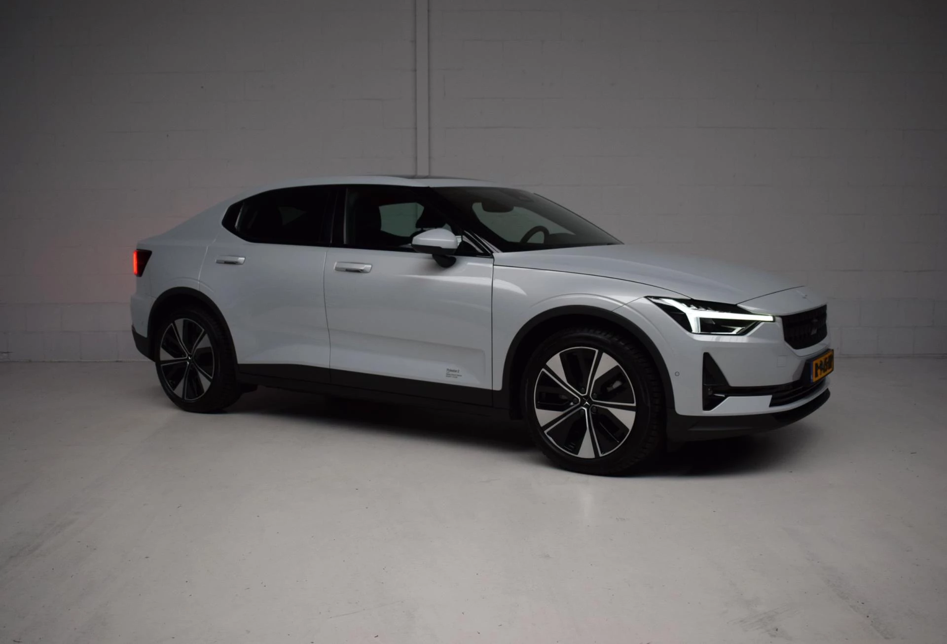 Hoofdafbeelding Polestar 2