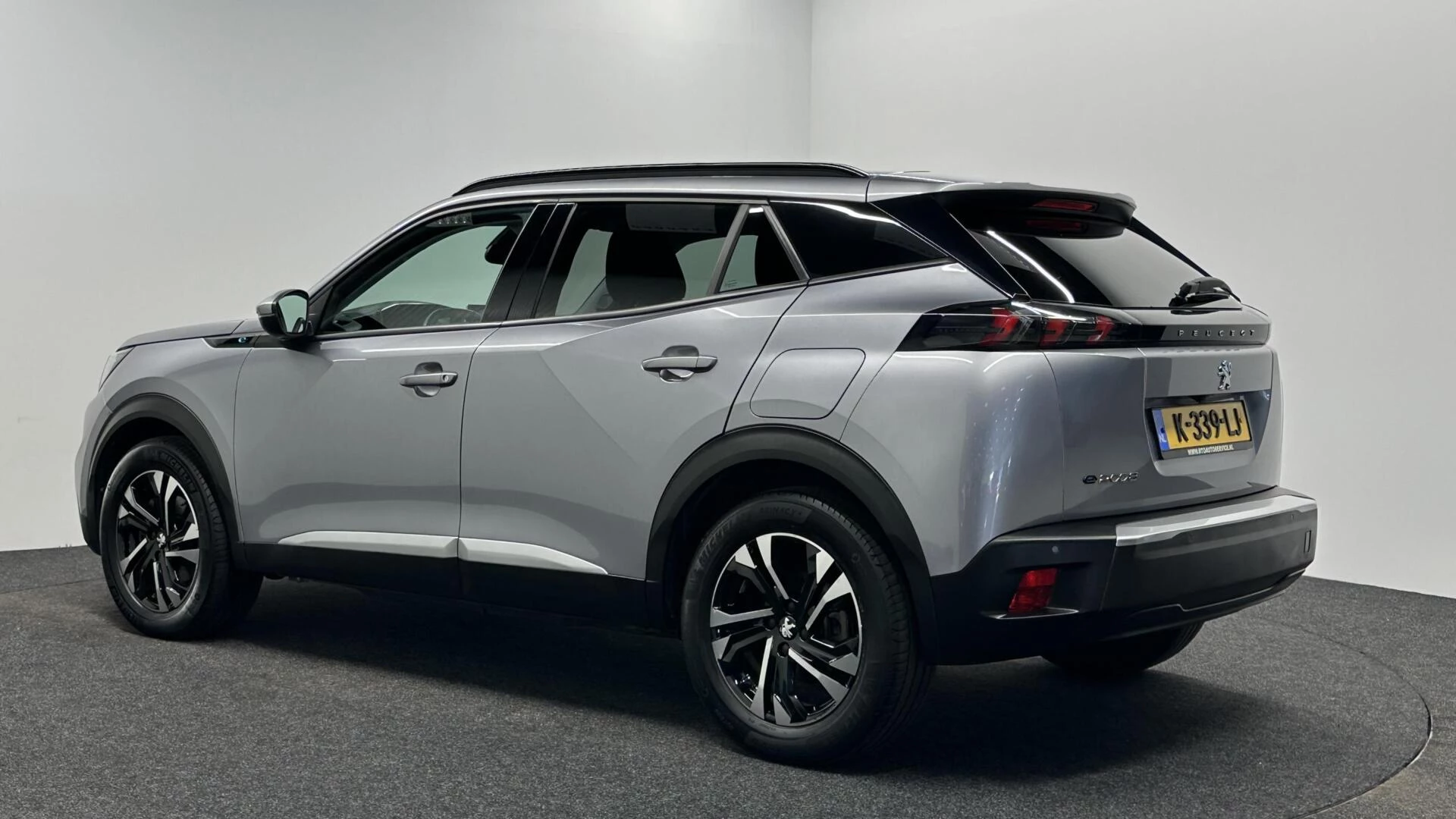 Hoofdafbeelding Peugeot e-2008