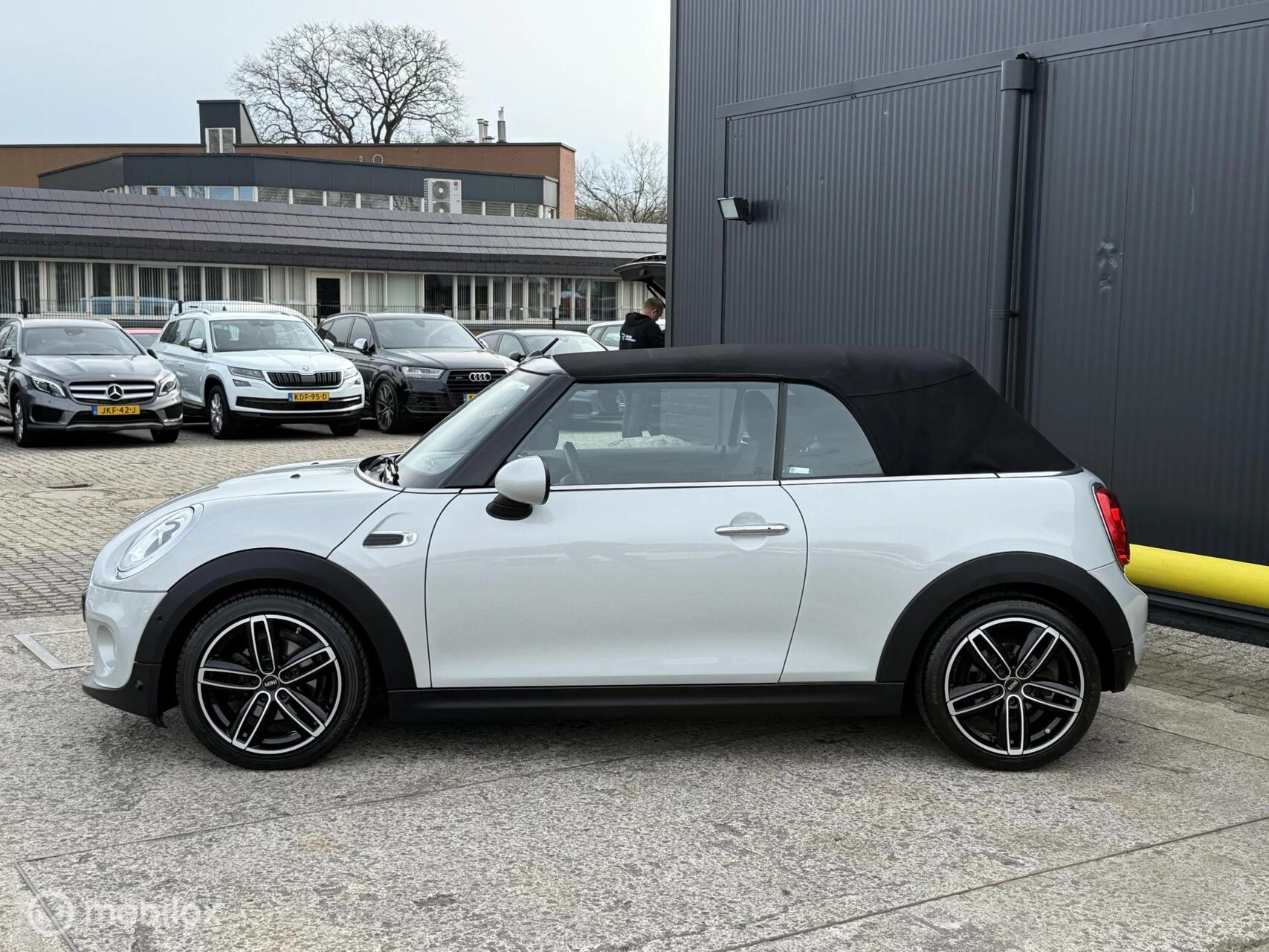 Hoofdafbeelding MINI Cooper Cabrio
