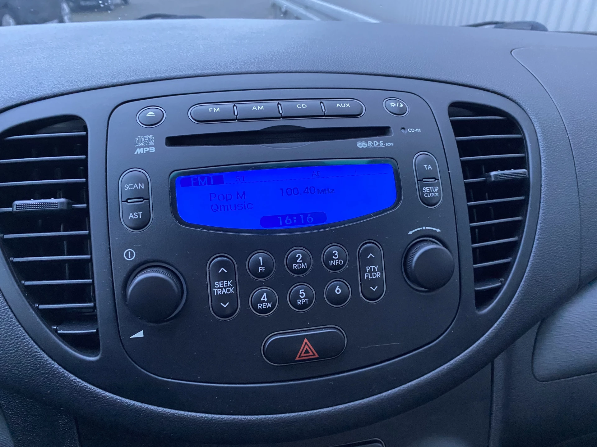 Hoofdafbeelding Hyundai i10