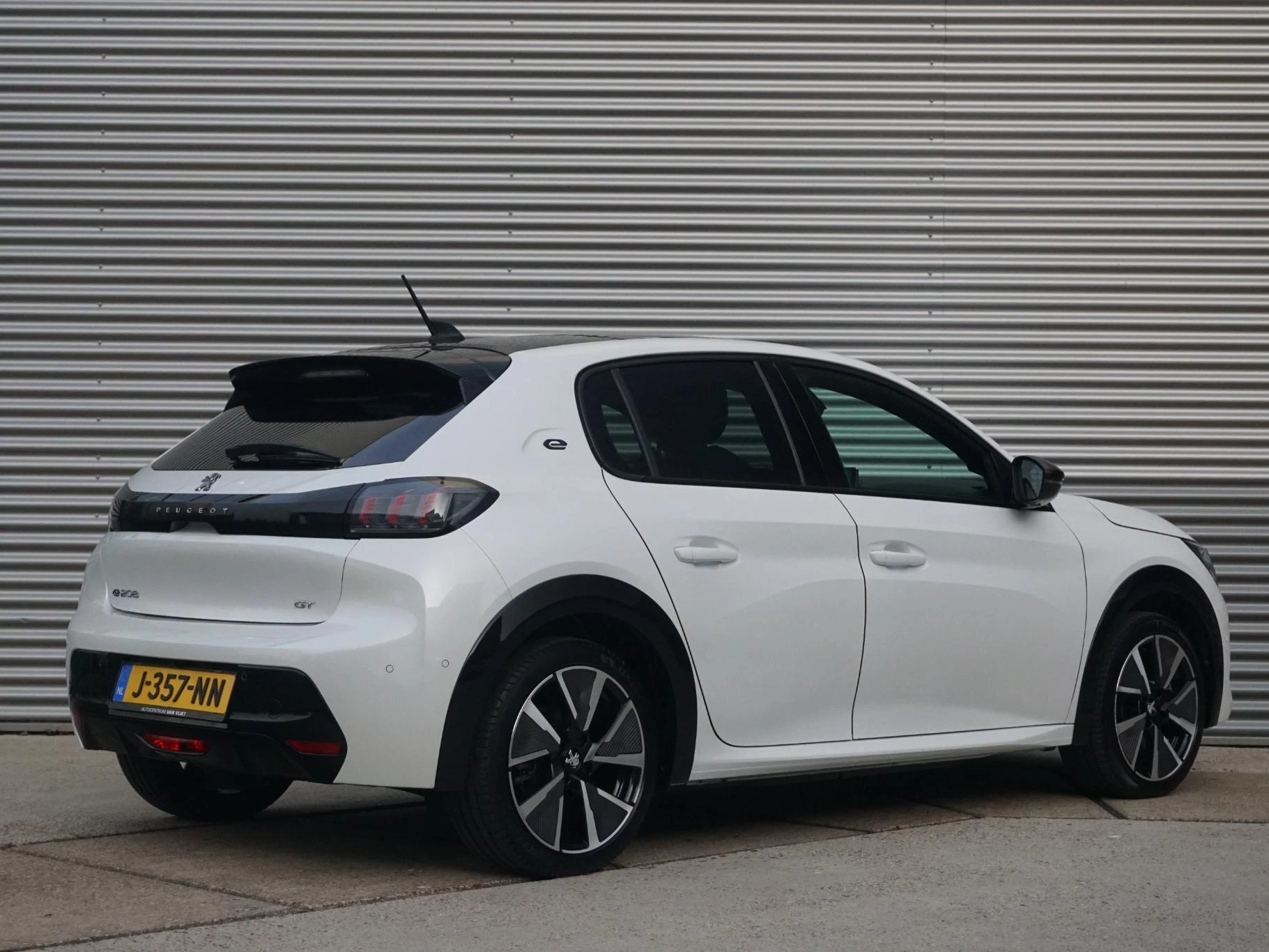 Hoofdafbeelding Peugeot e-208